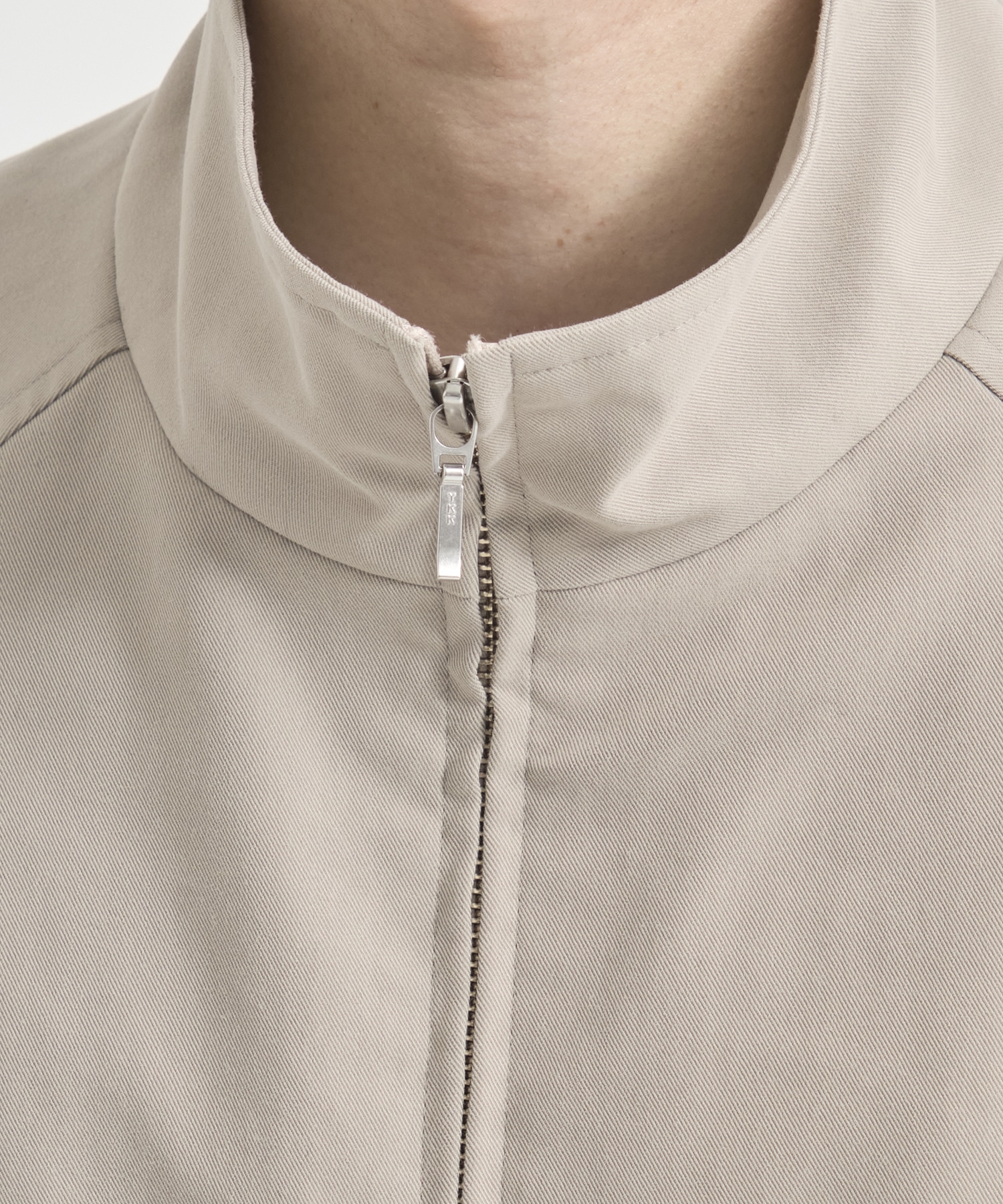 スタンドカラージップアップブルゾン