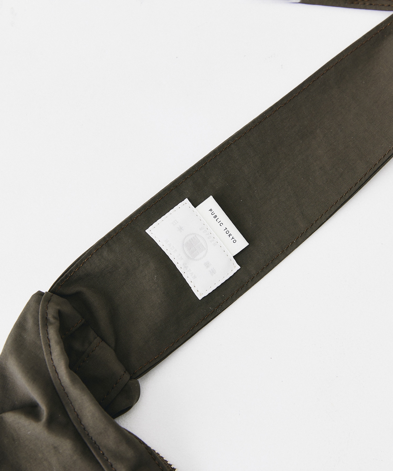 yorozu ダブルタスキボディバッグ