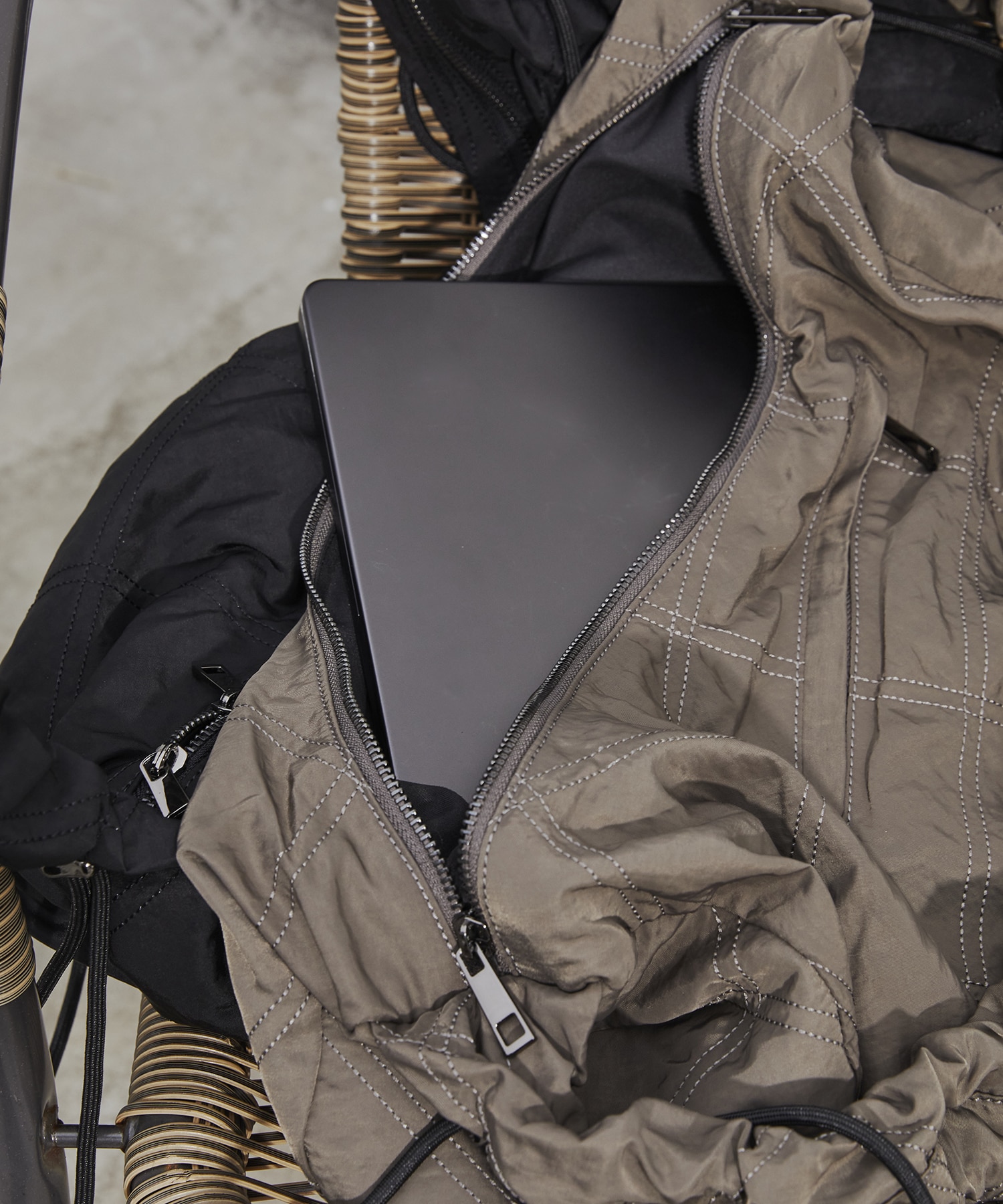 ドローストリングショルダーバッグ