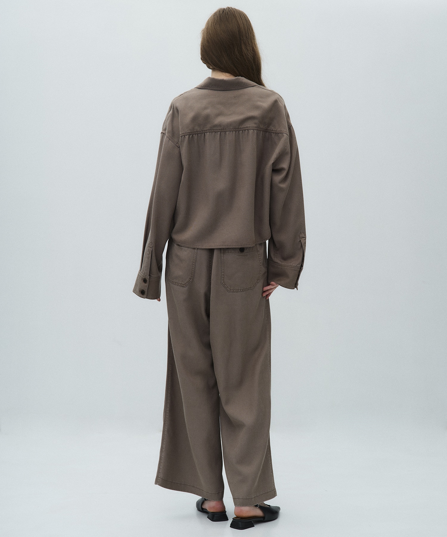 フルイドクロップドシャツ