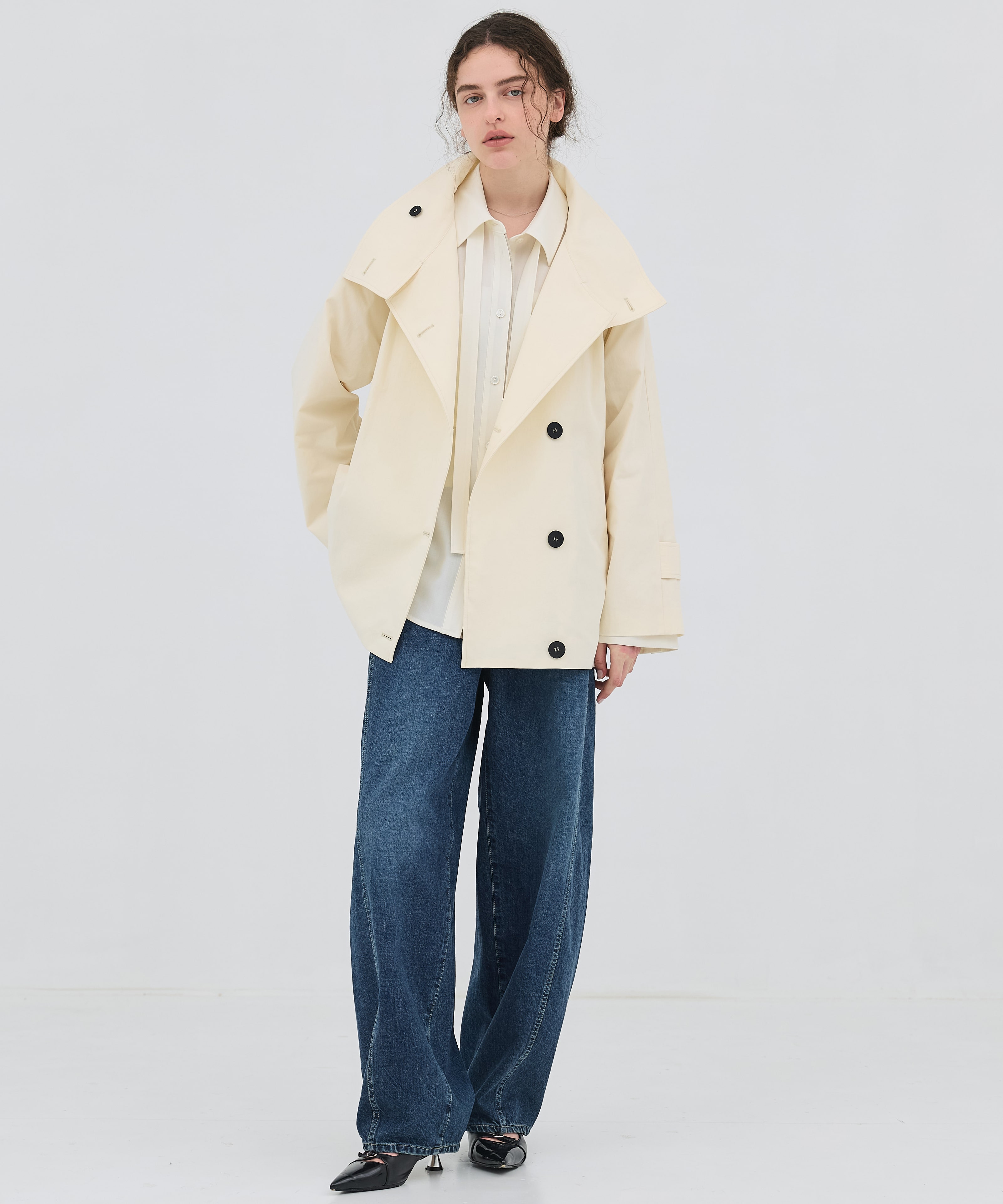 ファンネルネックショートトレンチコート