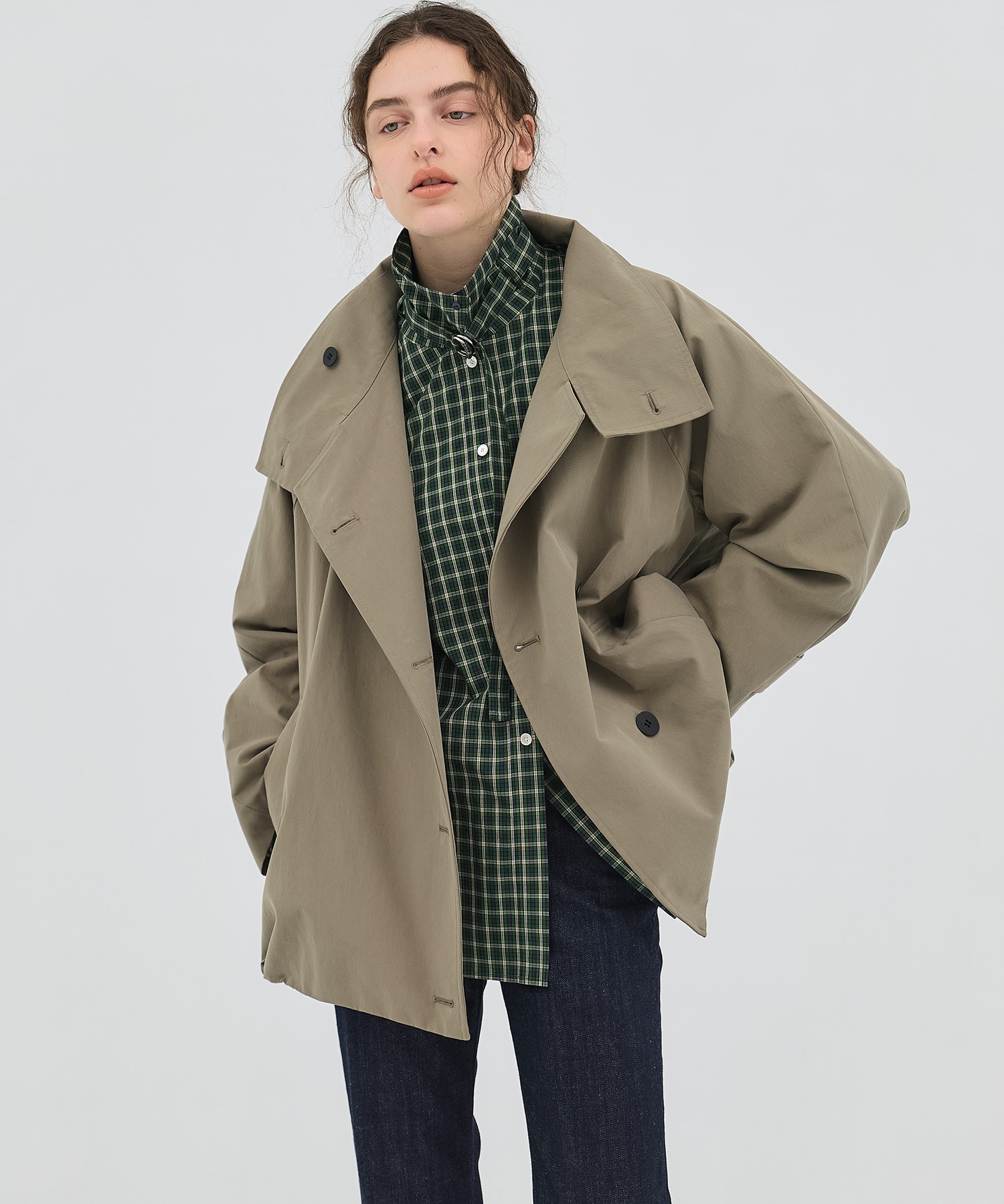 ファンネルネックショートトレンチコート