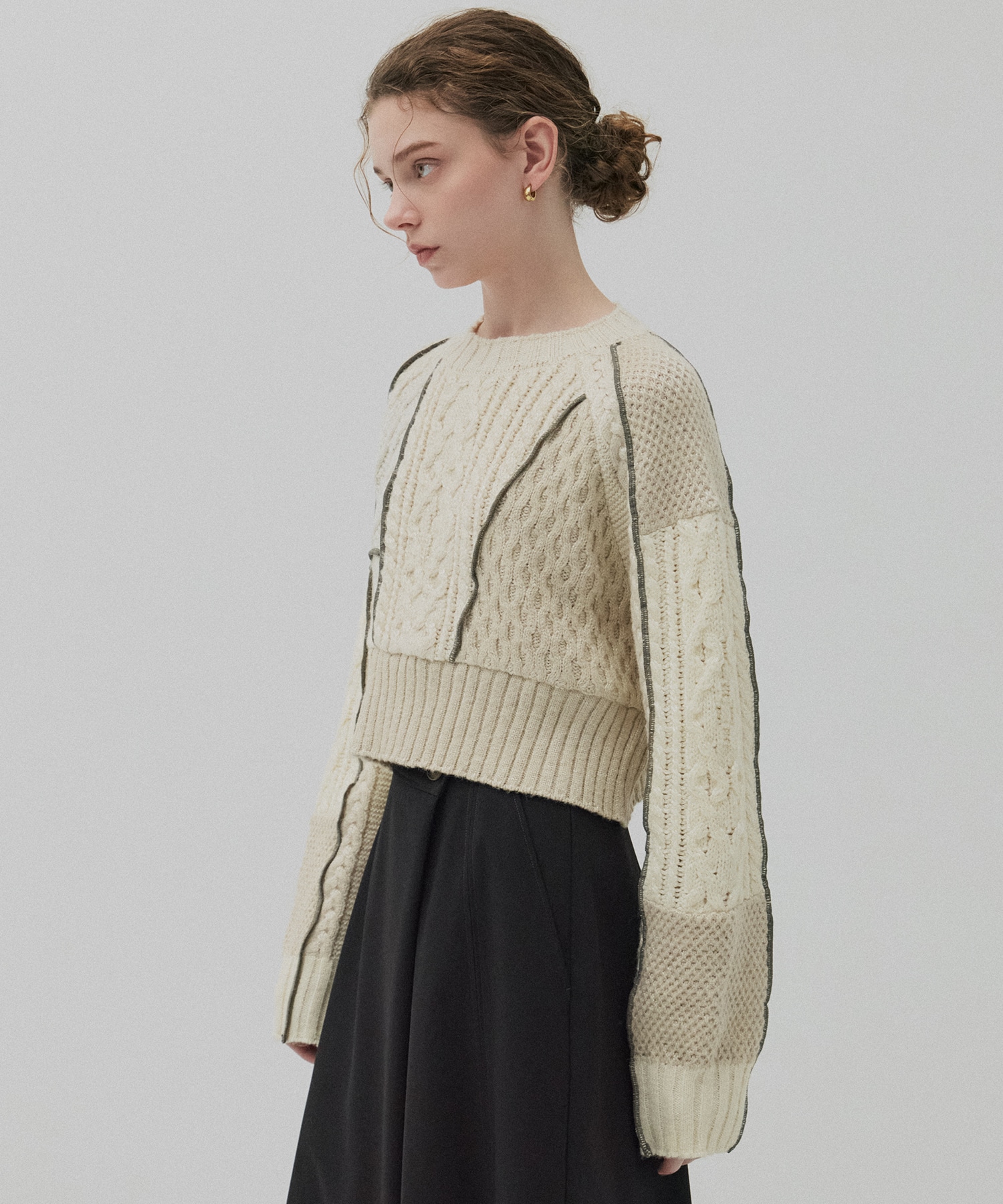 ケーブルパッチワークニット