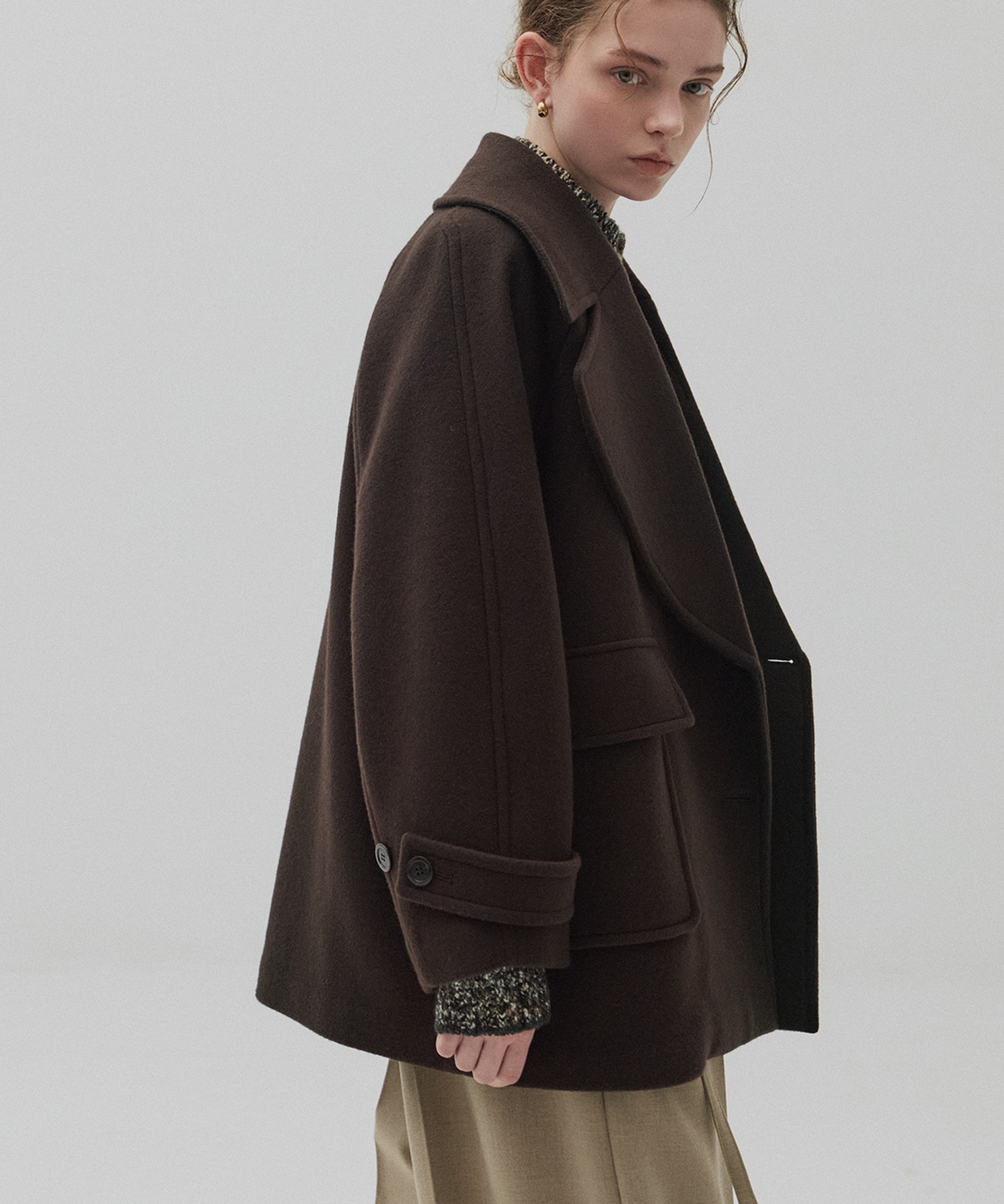 ワイドラペルコート