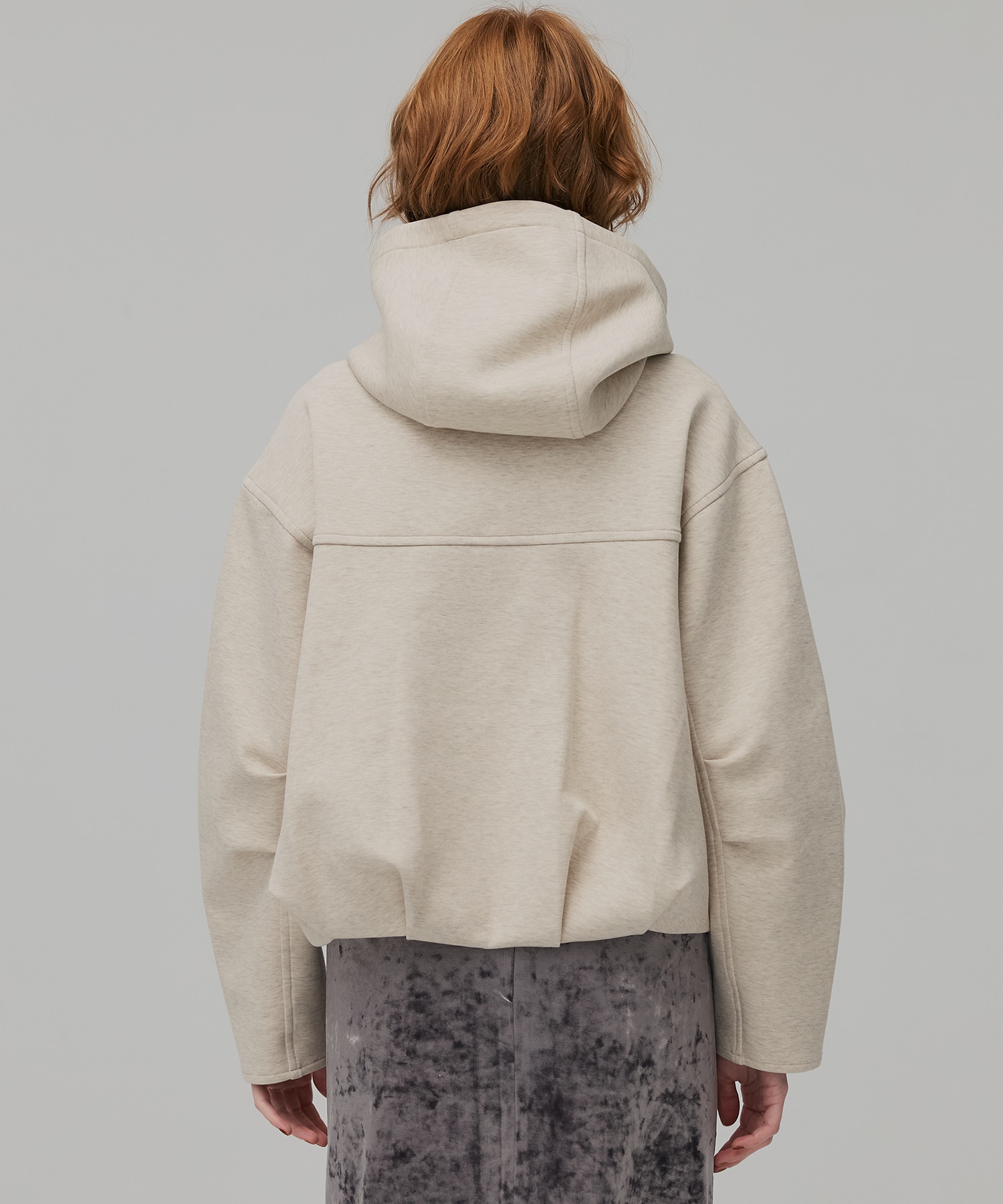 ダンボールバルーンフーディ