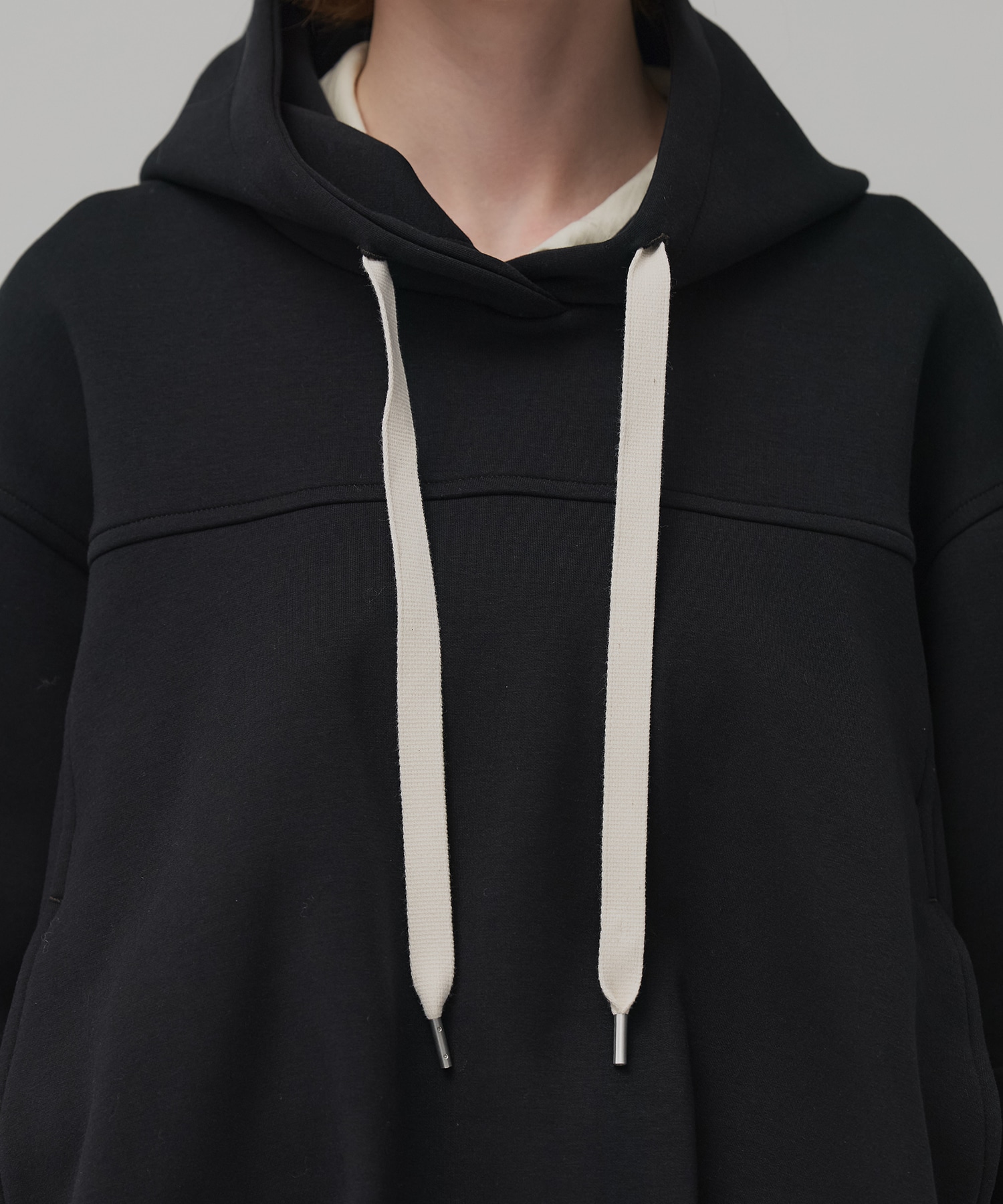 ダンボールバルーンフーディ