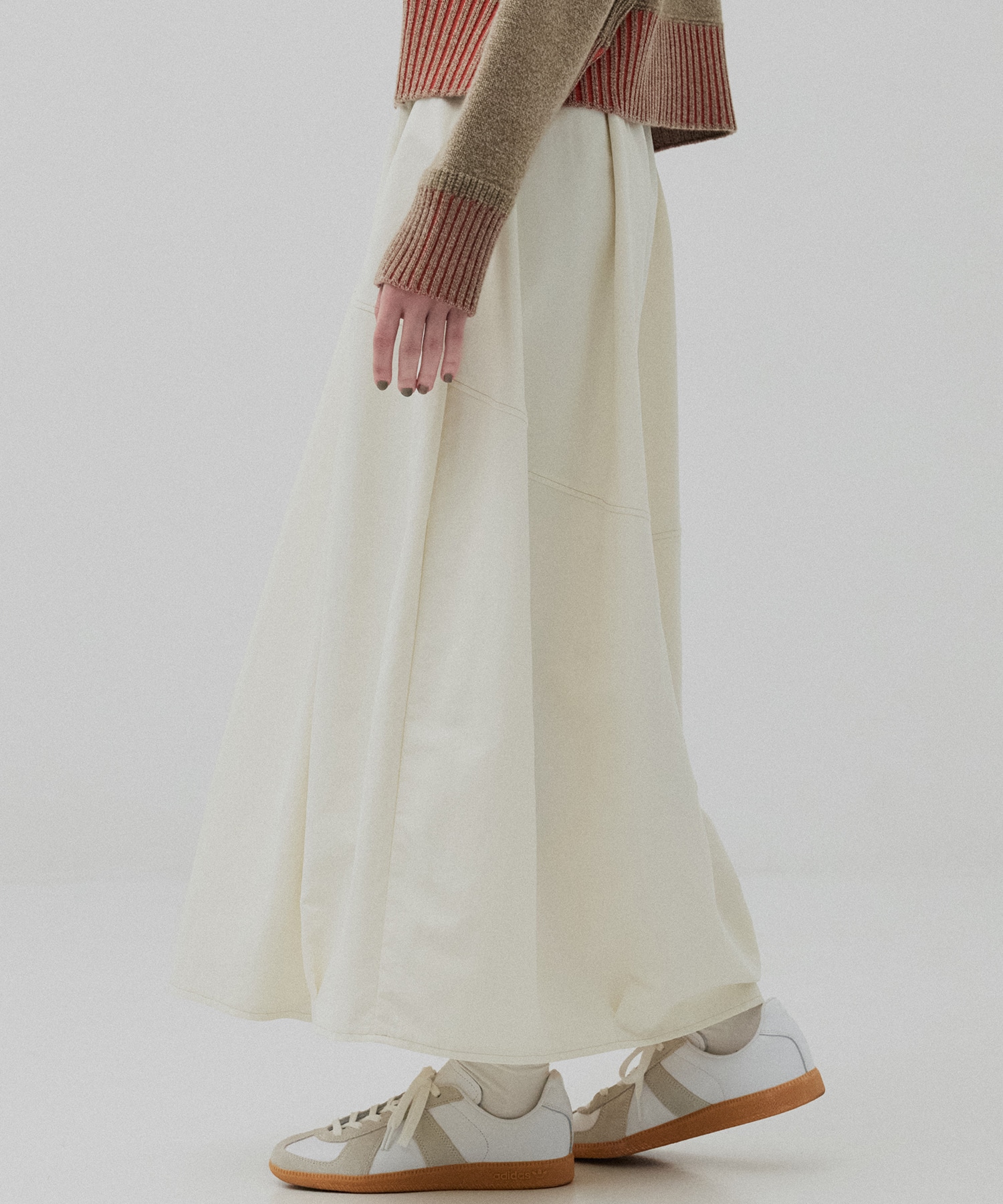 スカルプトカーブスカート