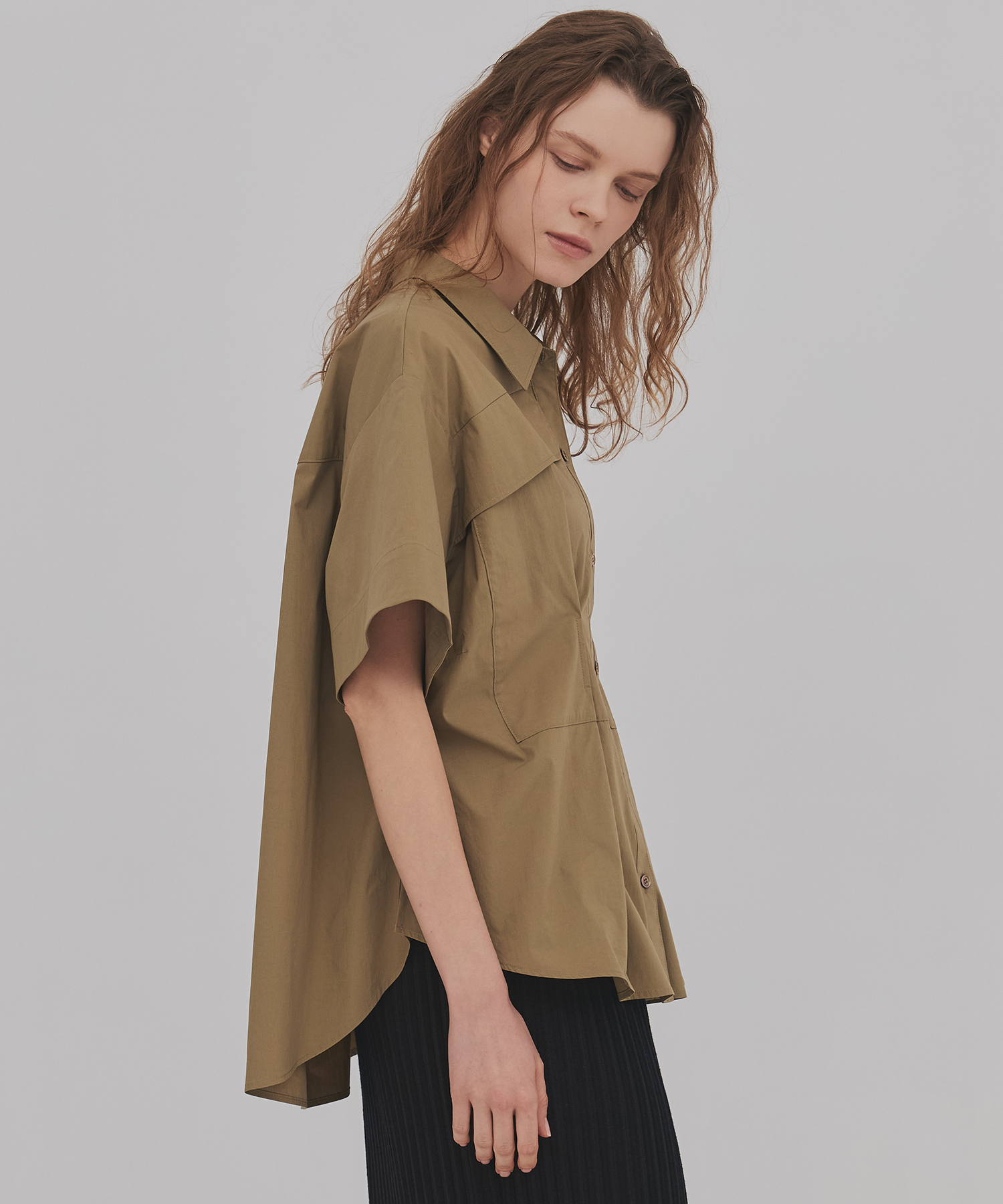フラップタックハーフスリーブシャツ