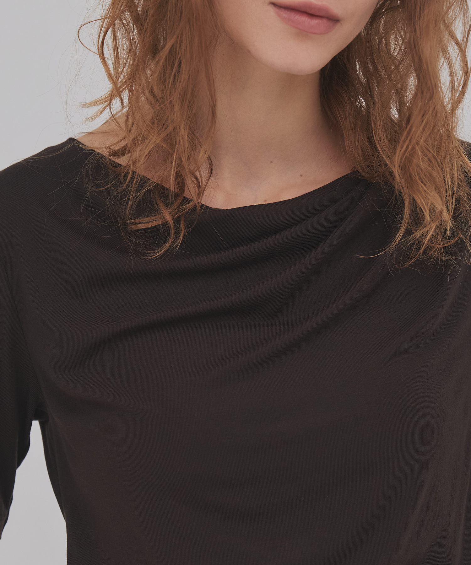 ドレープハープスリーブトップ