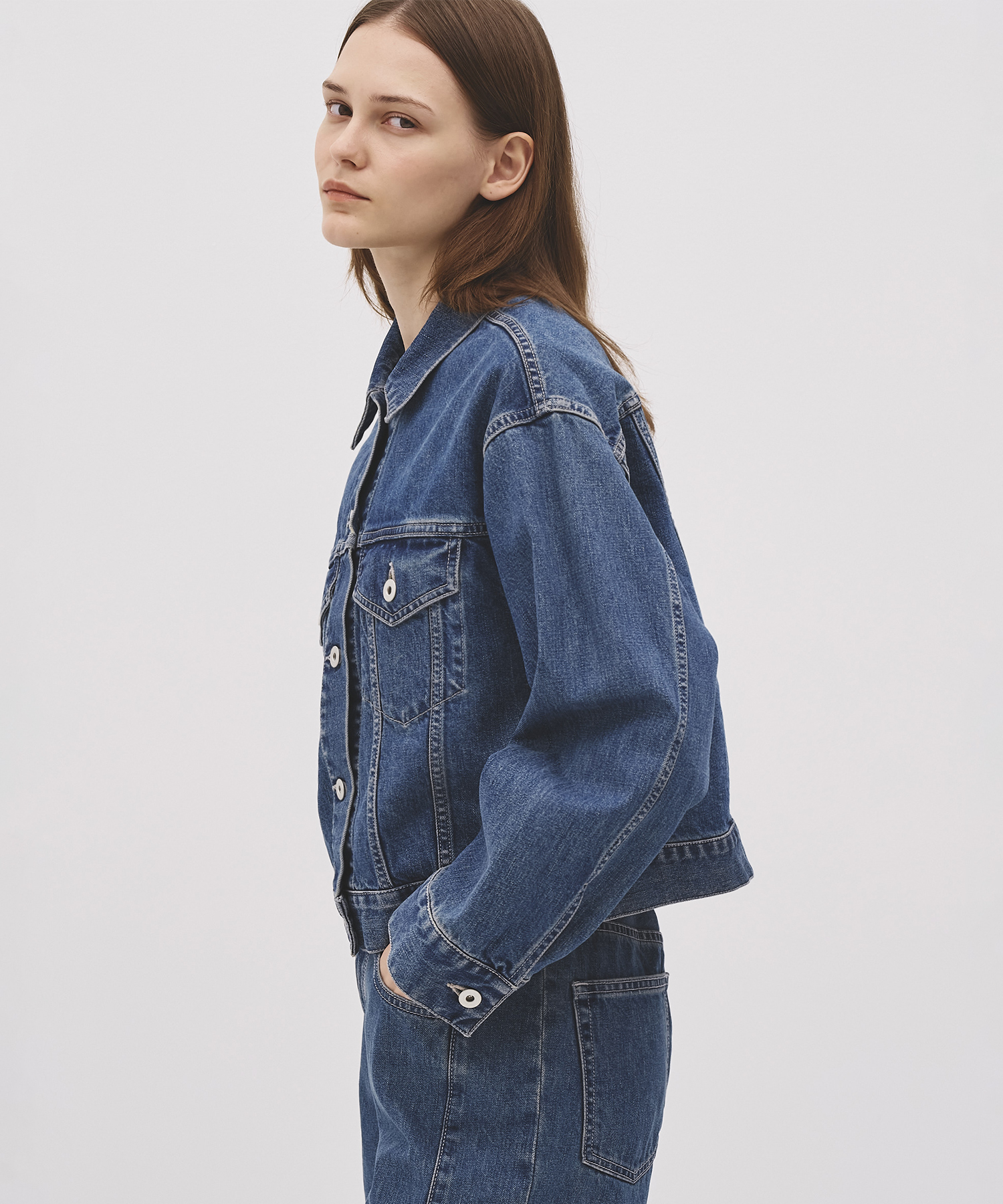 CROPPED DENIM JACKET