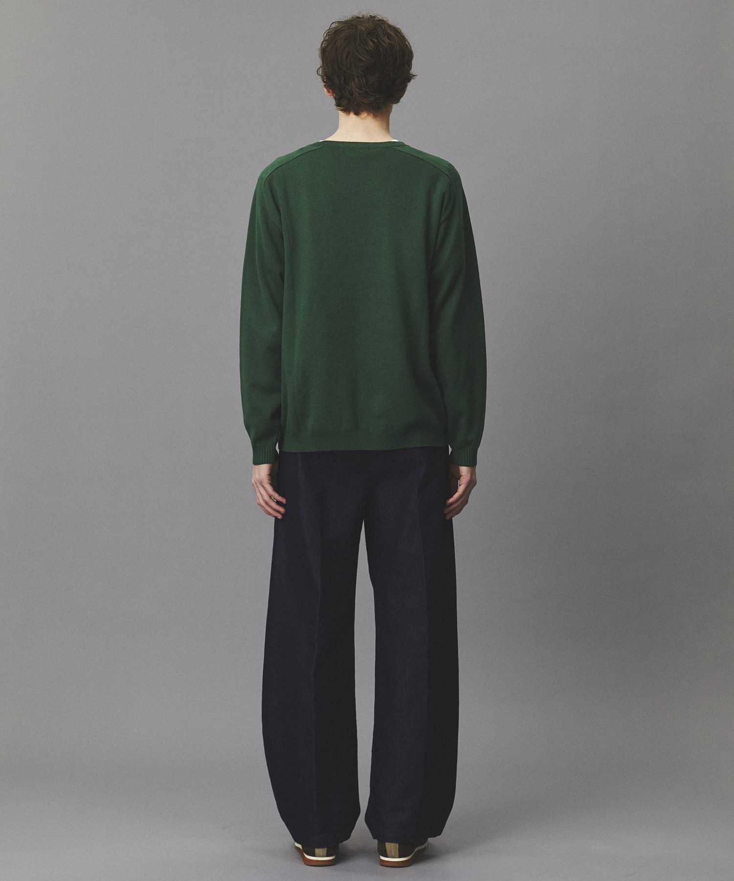 シルクブレンドVネックニット