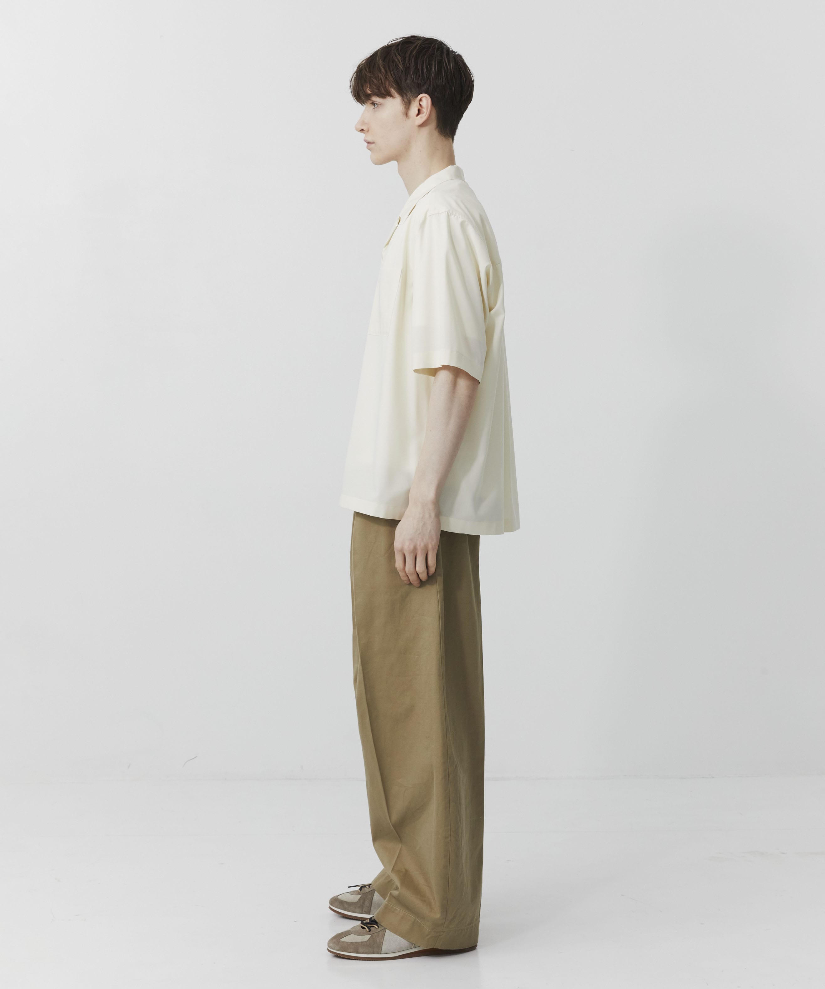 シルキータッチオープンカラーシャツ