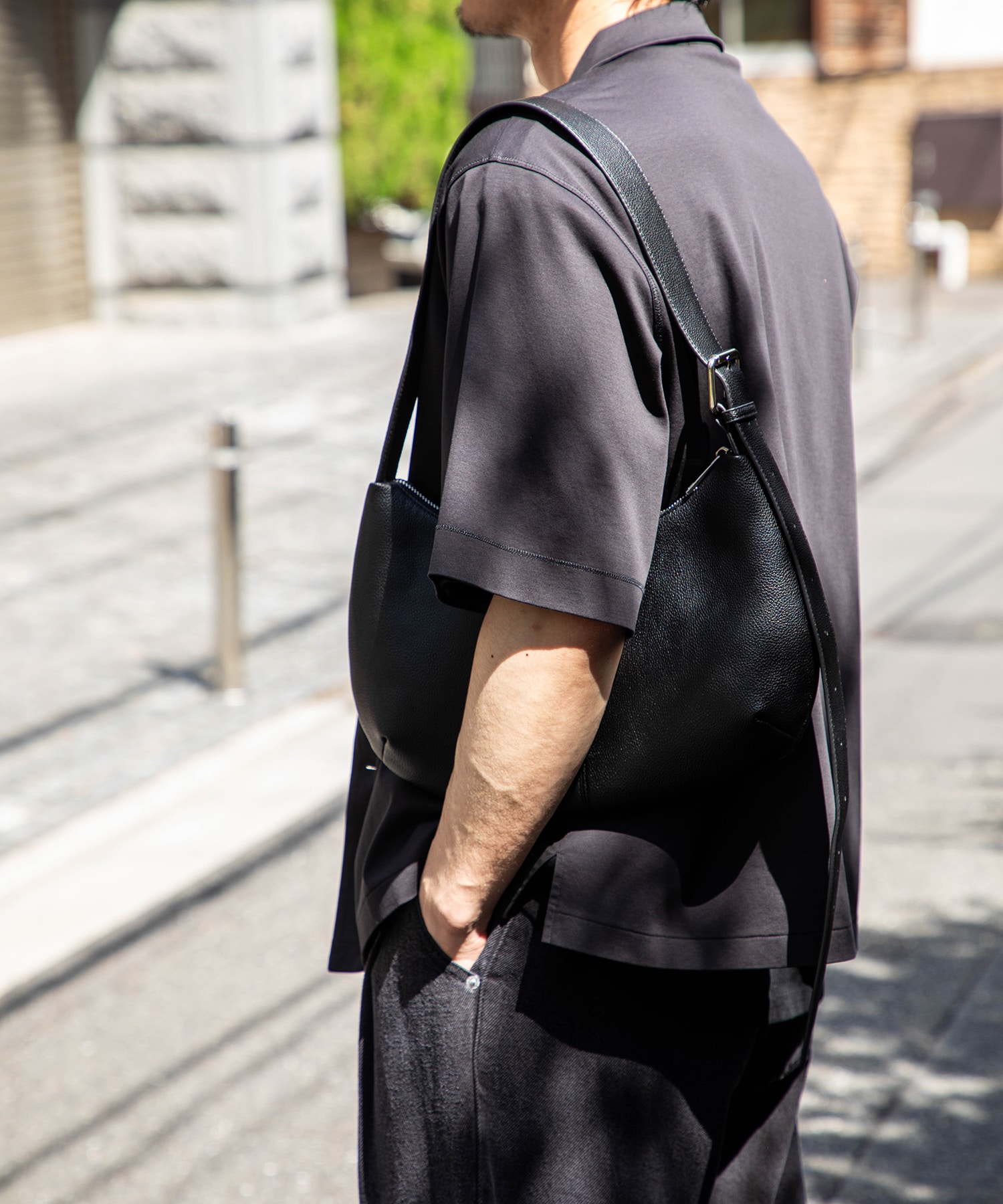 【WEB限定】レザースモールスリングバッグ