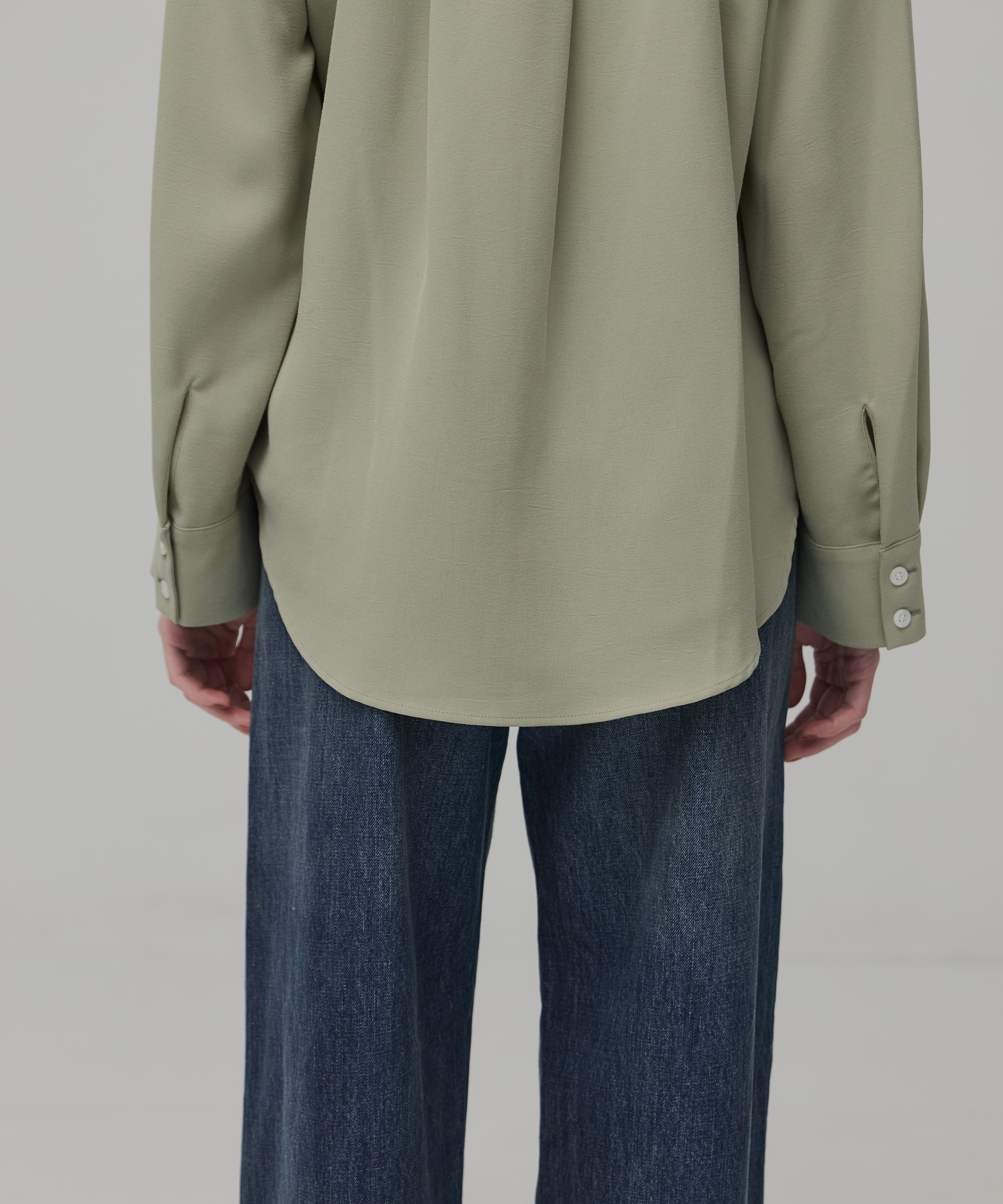 ターンバックバンドカラーシャツ