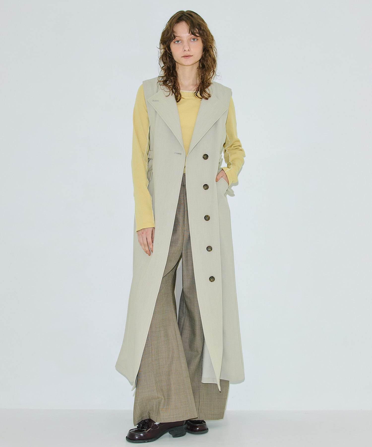 ベルテッドジレワンピ(1 IVORY): : ウィメンズ｜PUBLIC TOKYO ONLINE STORE