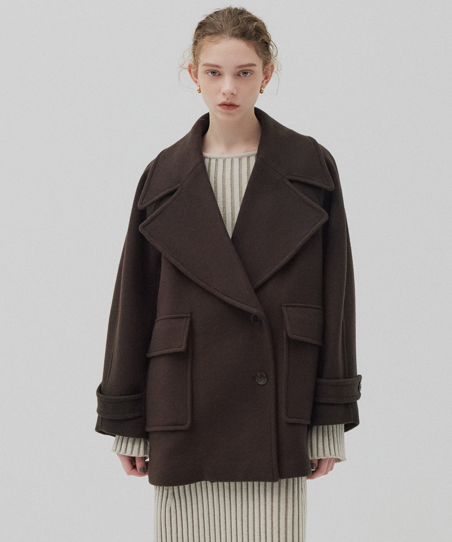 ワイドラペルコート