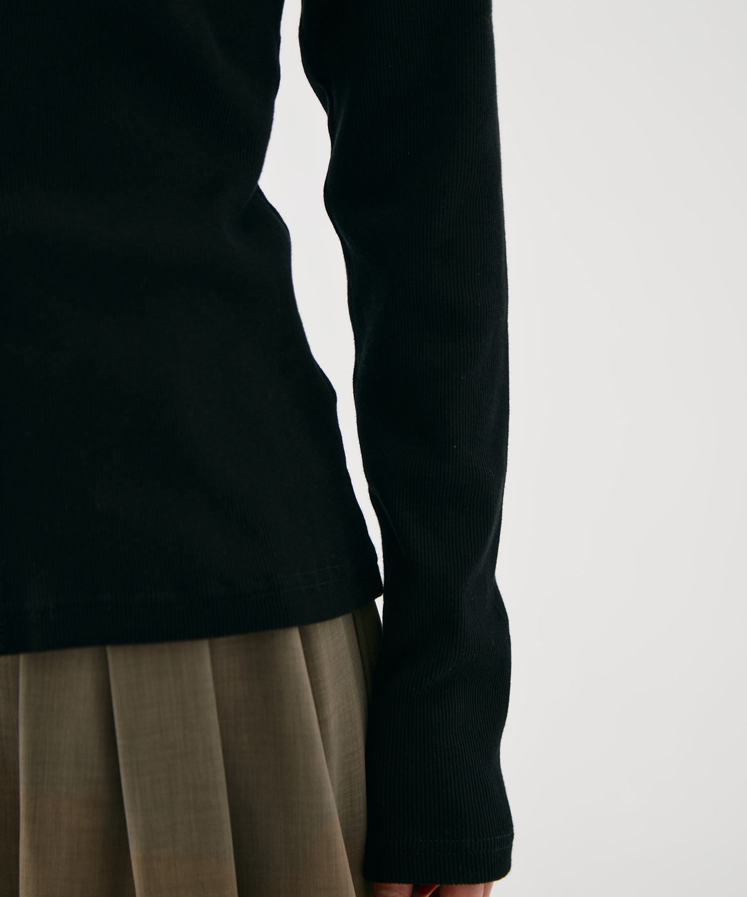 リングドットVネックトップス