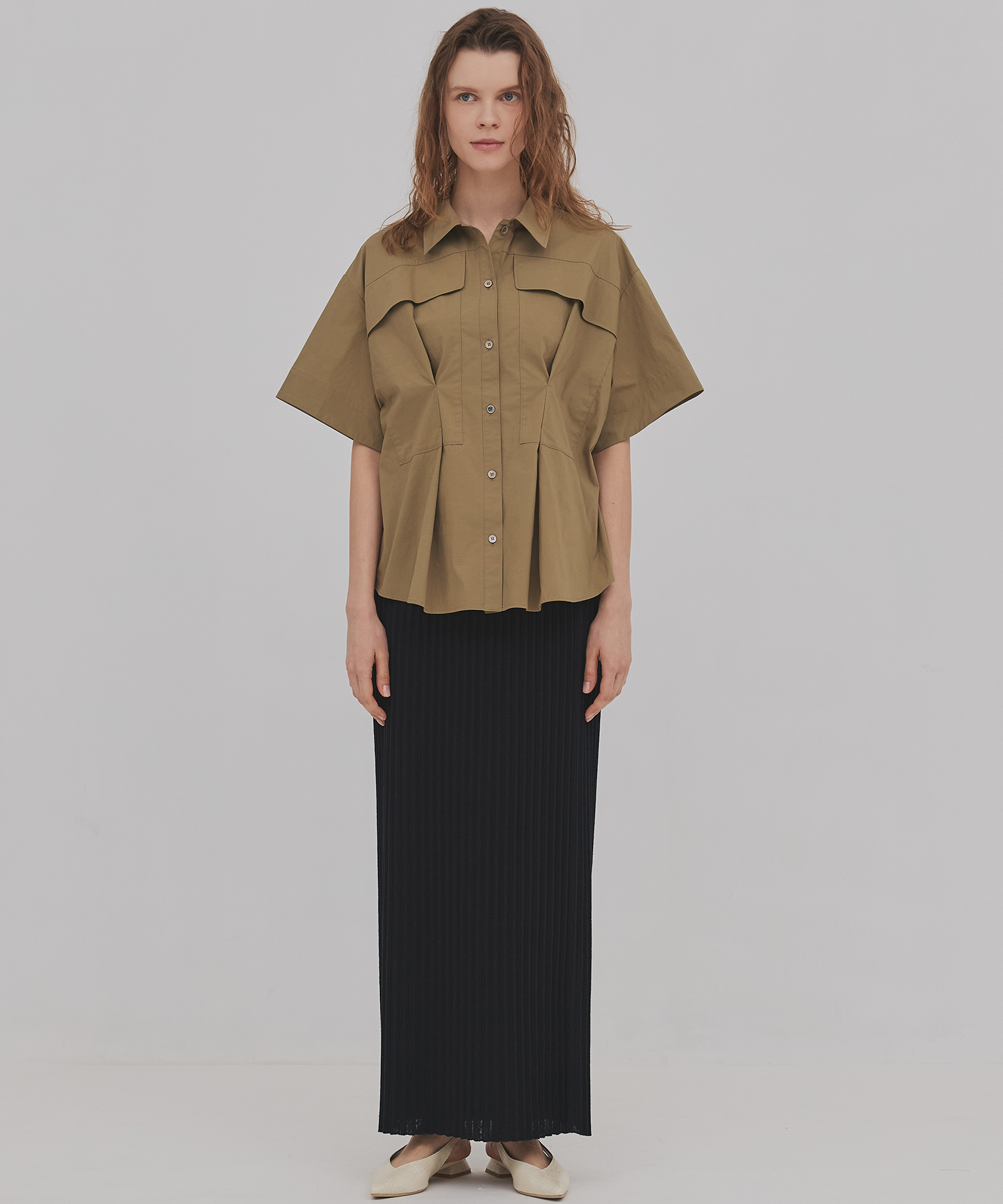 フラップタックハーフスリーブシャツ
