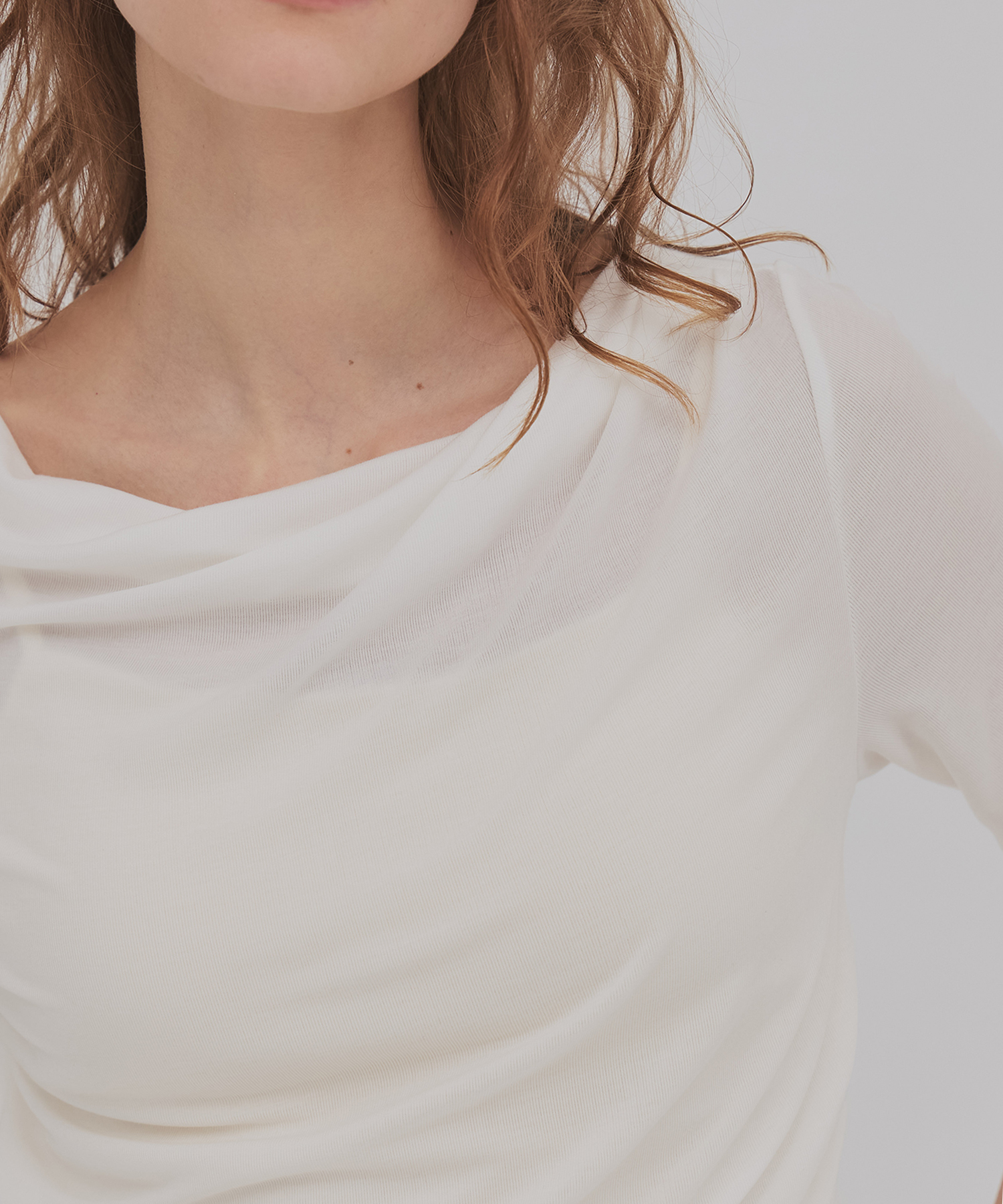 ドレープハープスリーブトップ