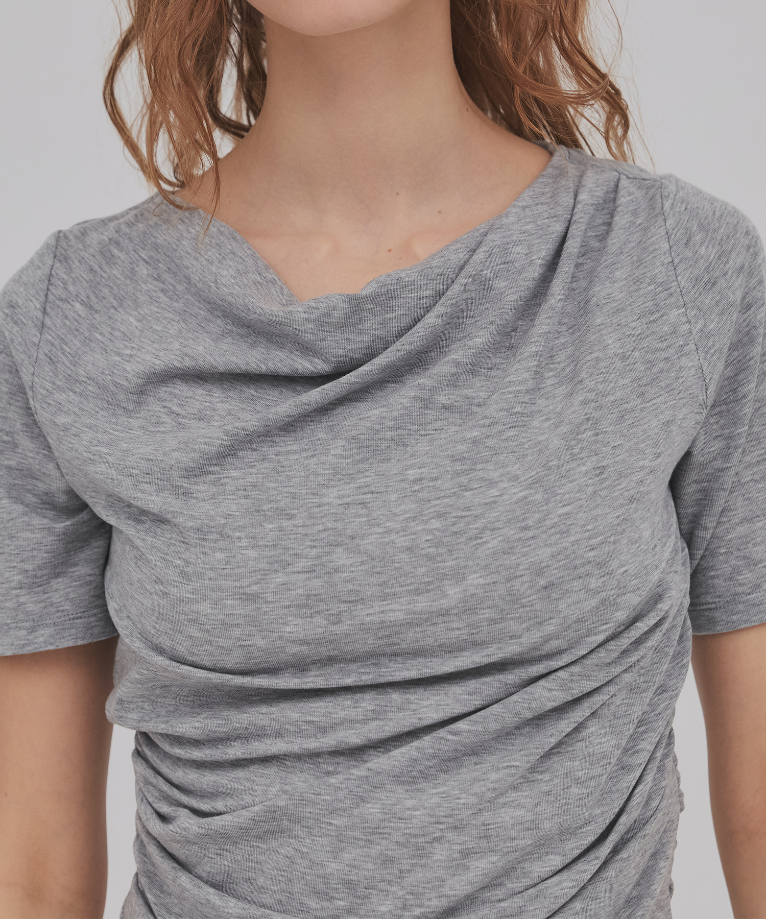 ドレープハープスリーブトップ