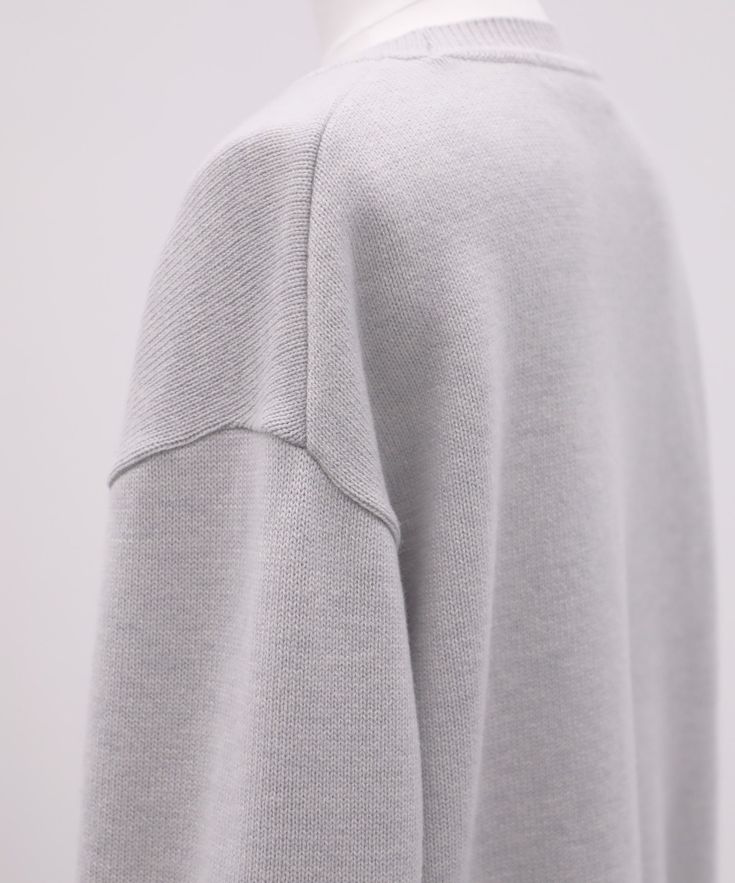 【WEB先行発売】エアウールクルーネックニット