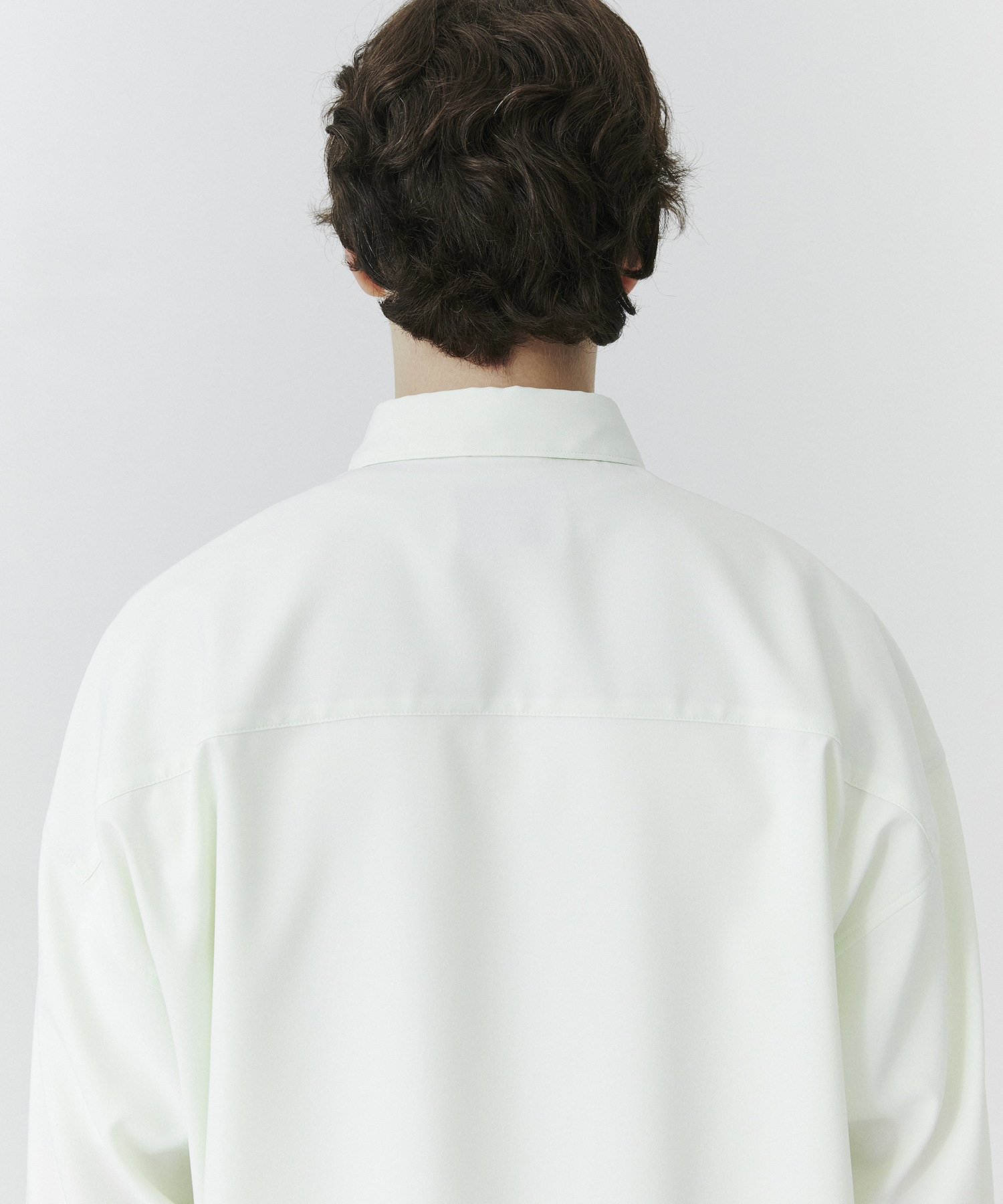 コンフォートリラックスレギュラーシャツ