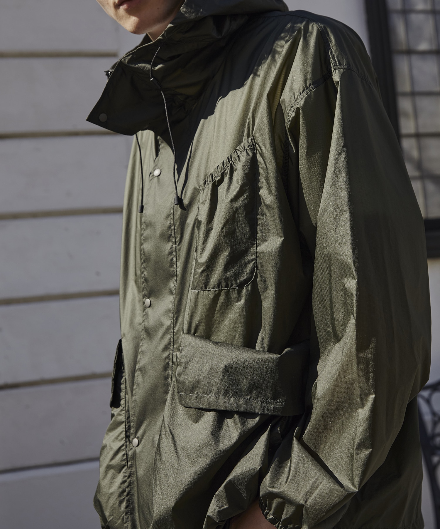 スーパーライトスティックフードアウター