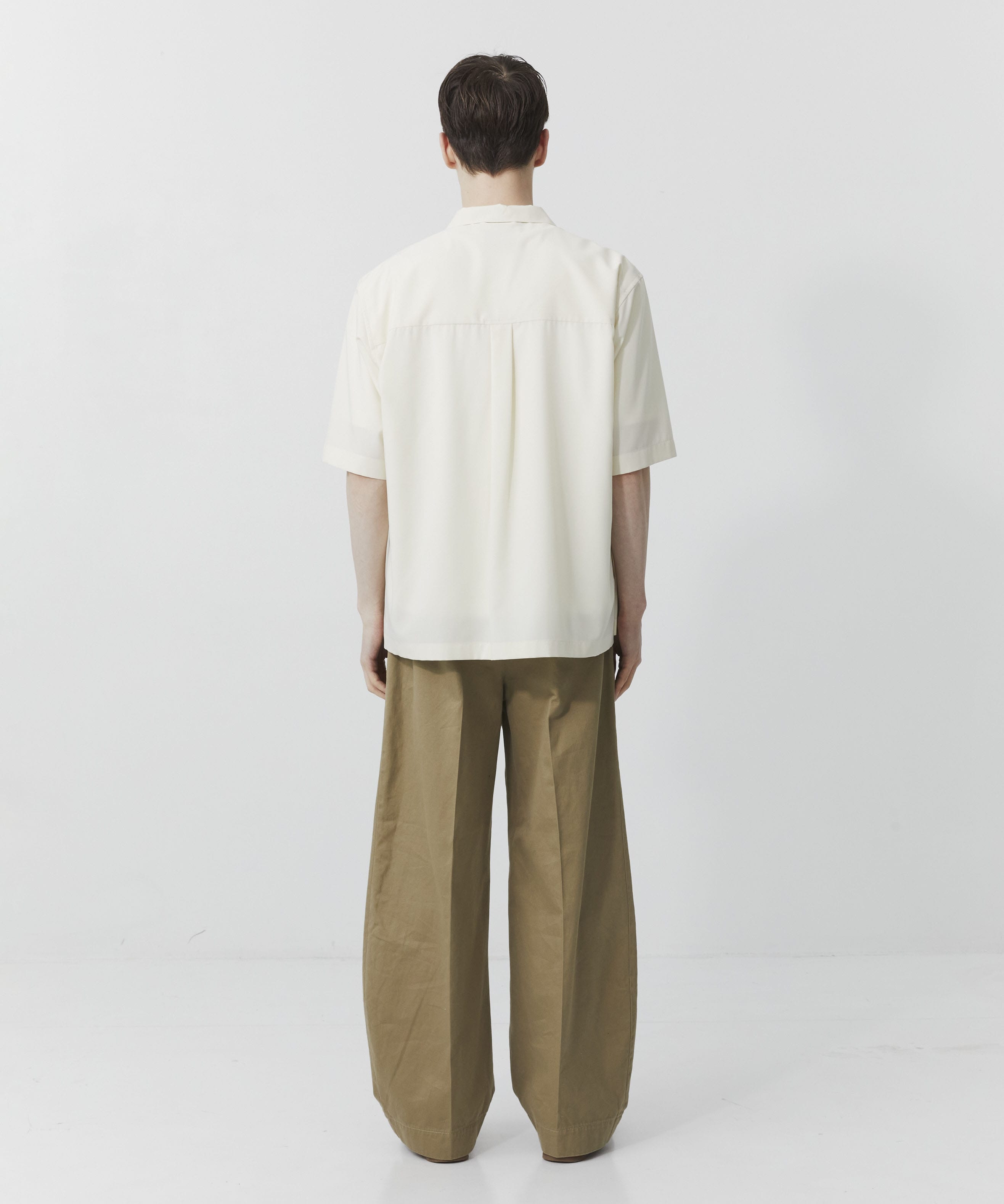 シルキータッチオープンカラーシャツ