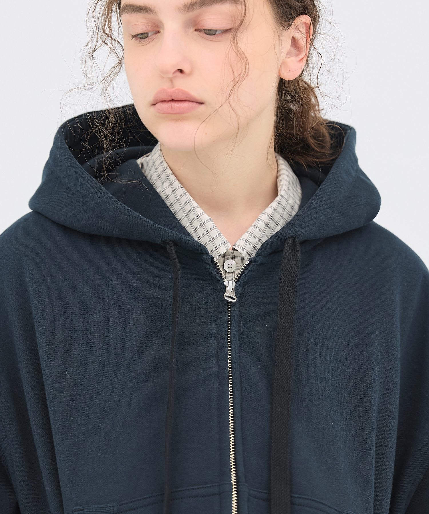 極 オーバーサイズバルーンフーディ