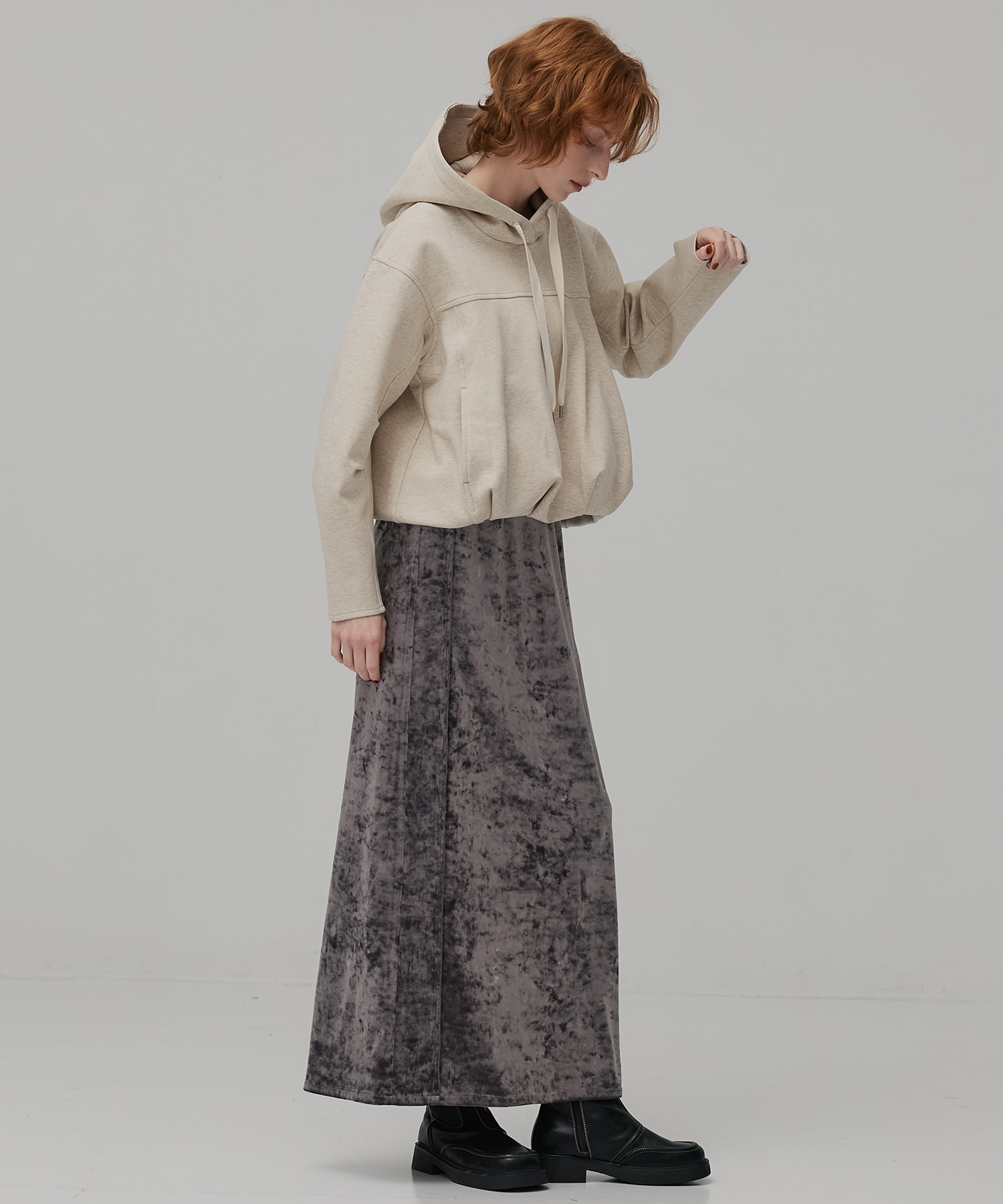 ダンボールバルーンフーディ