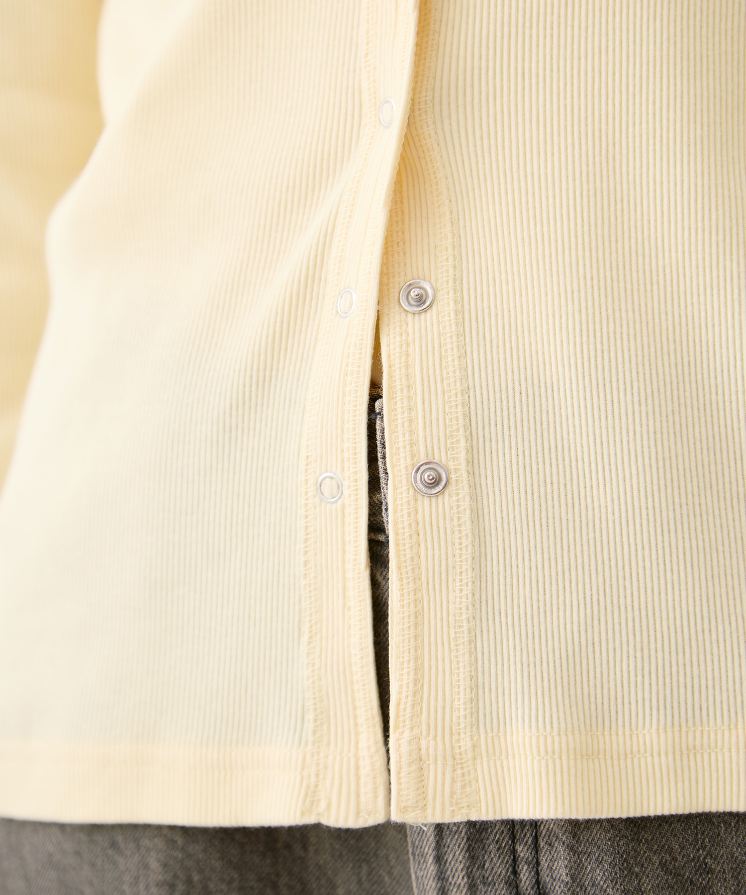 リングドットVネックトップス