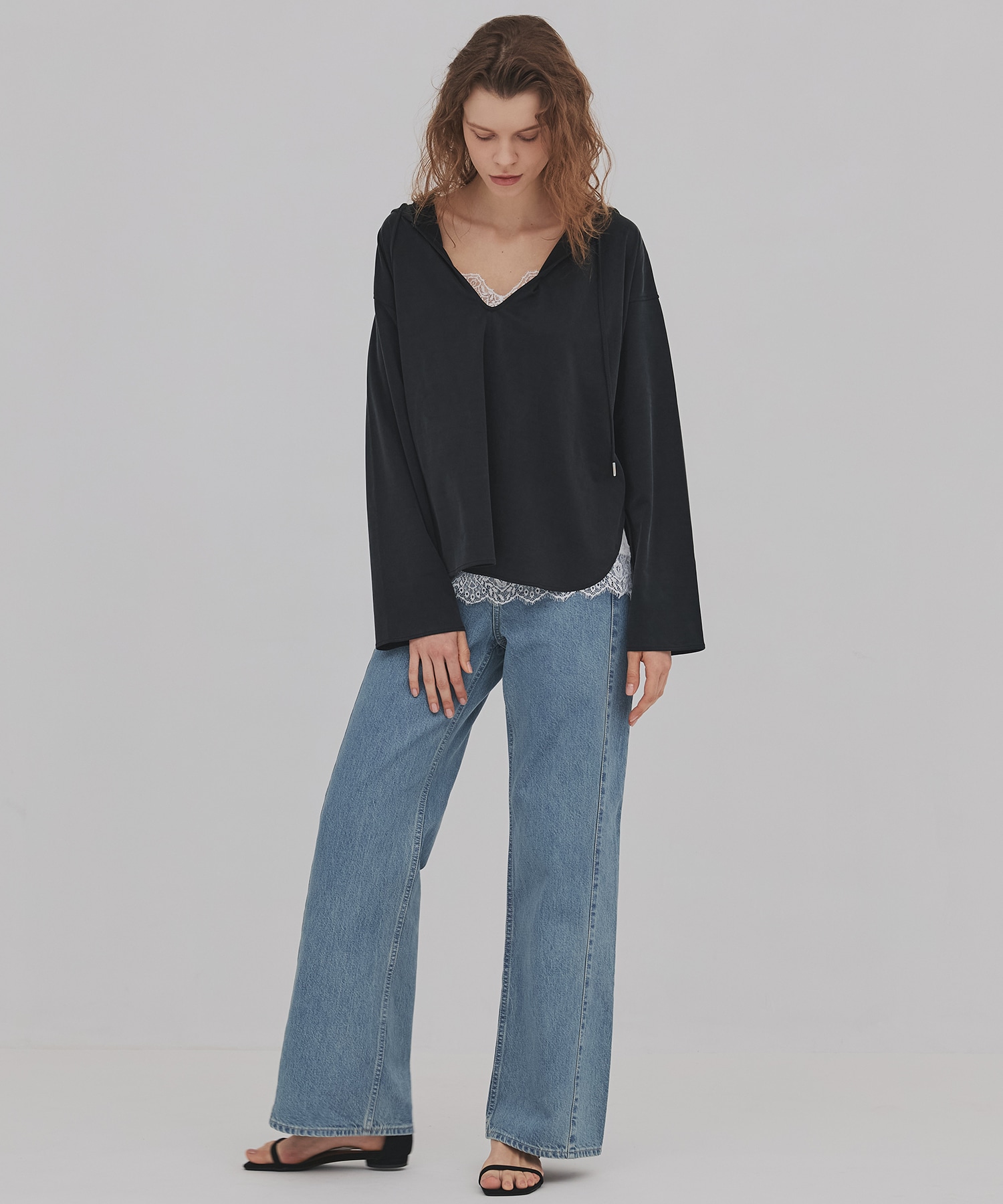 Vネックリラックスフーディ