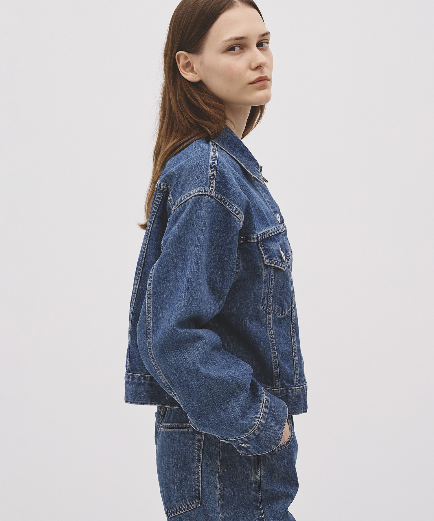 CROPPED DENIM JACKET