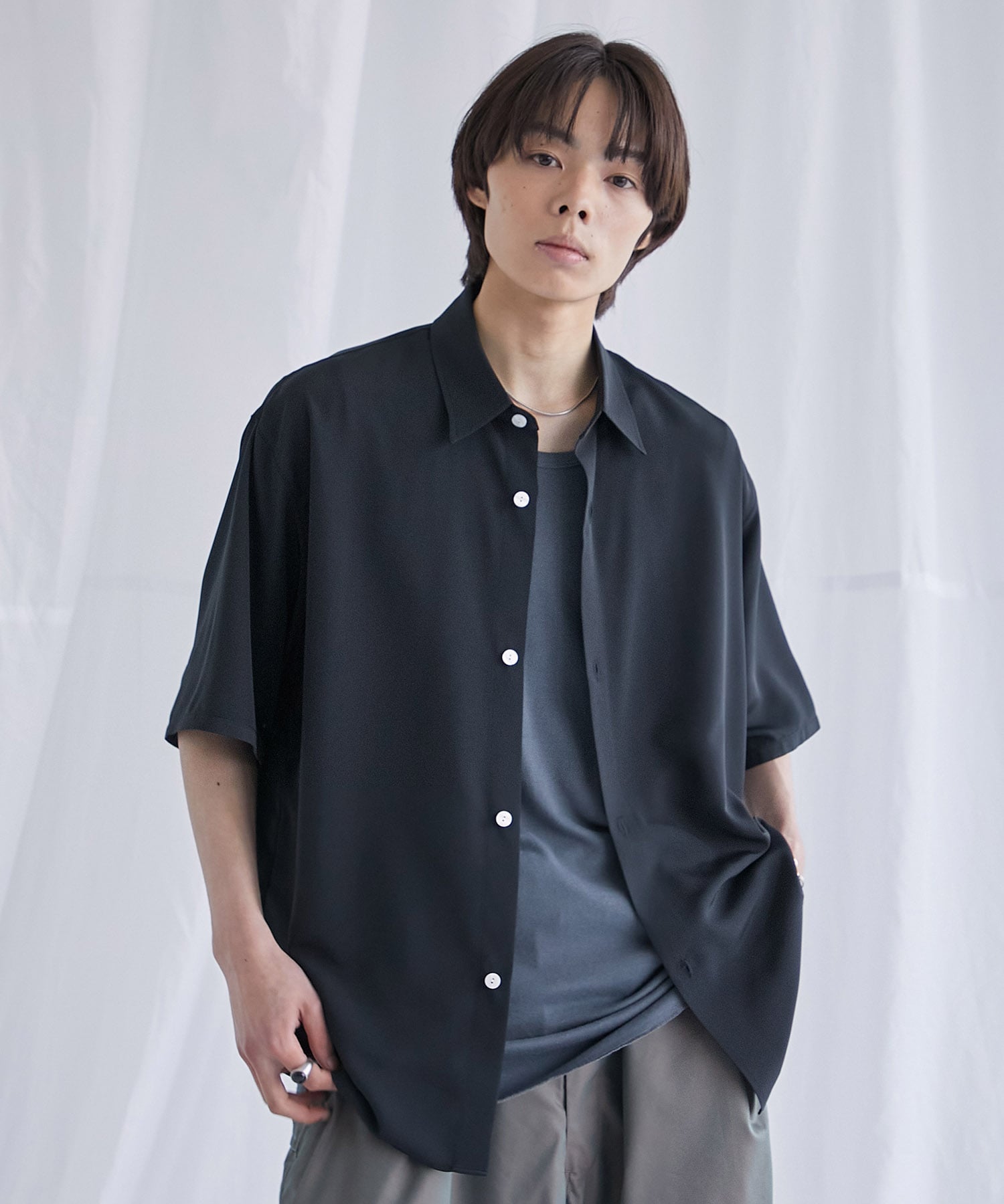 サテンライクシルキーRelaxシャツ S/S