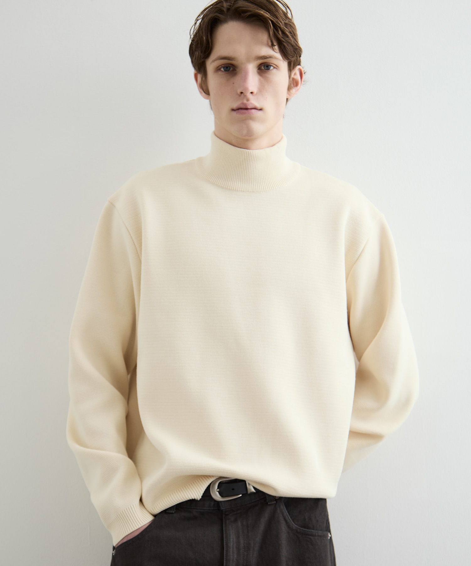 バウンドウールミラノリブハイネック
