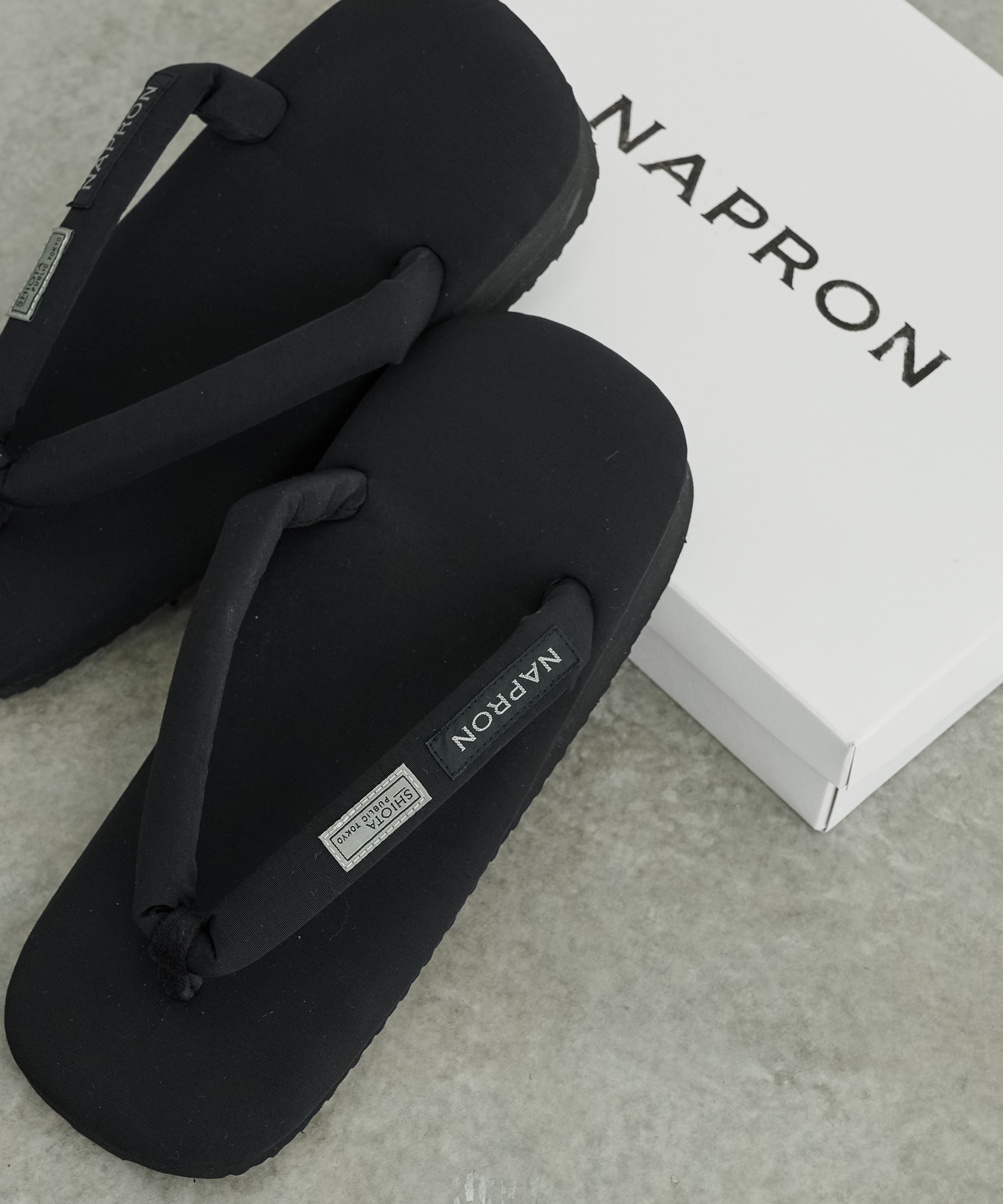 NAPRON/SHIOTA 粋サンダル