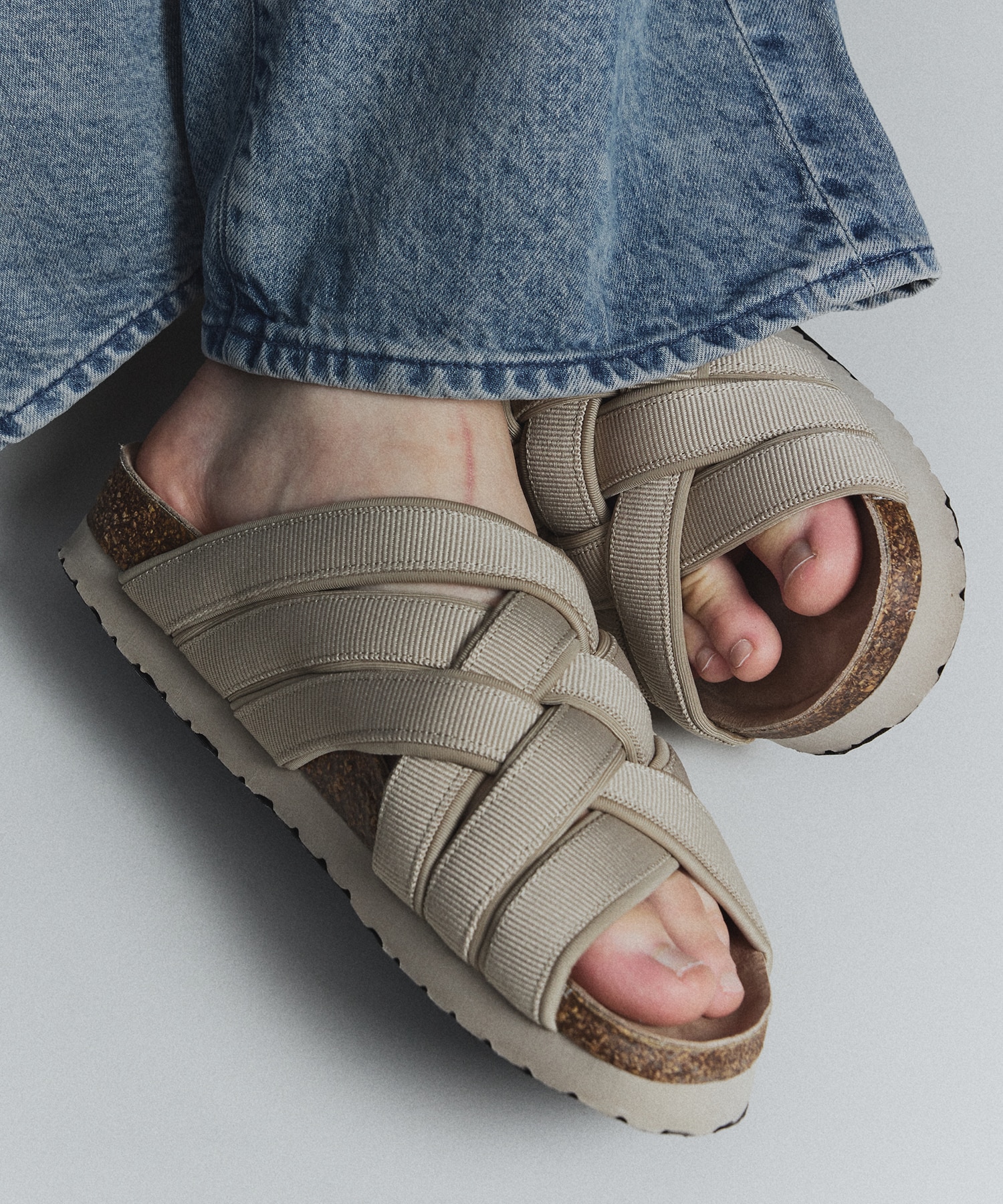 メッシュコルクベッドサンダル