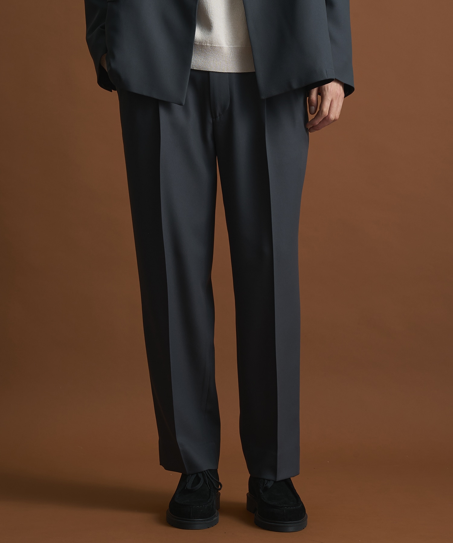 GRツイルエバークリーステーパードスラックス