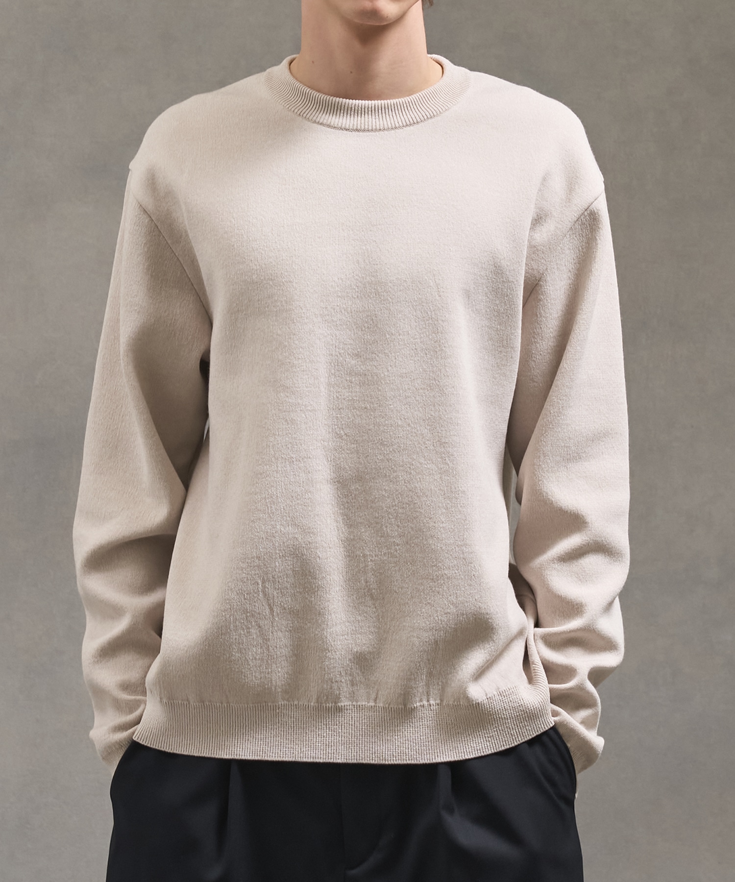 バウンドウールライトクルーネックニット