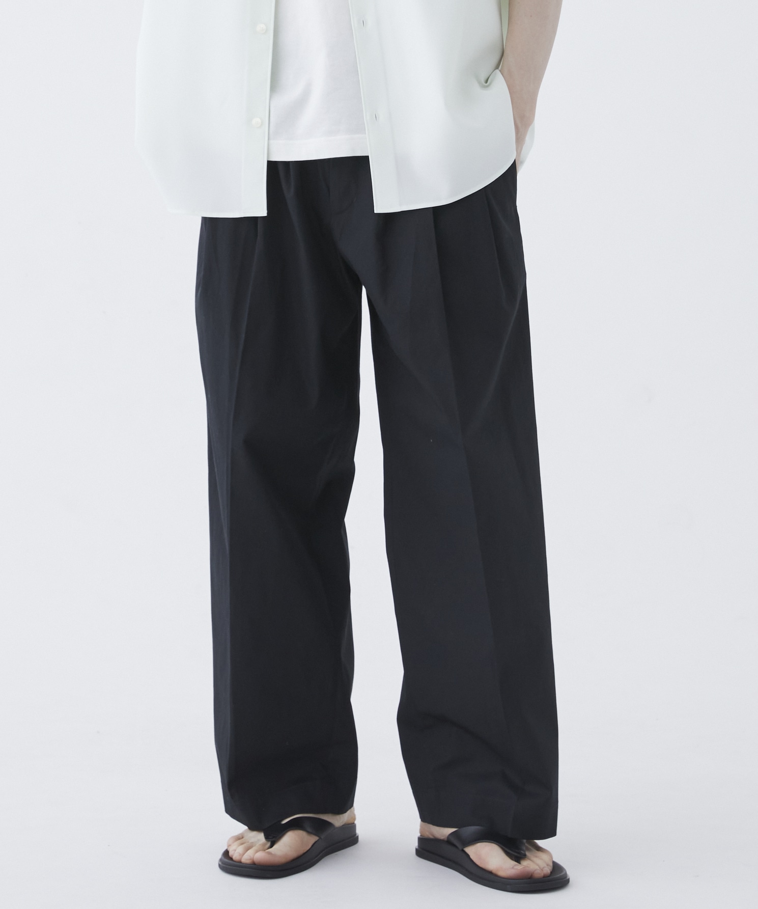 SUMMER LIGHT CHINOS