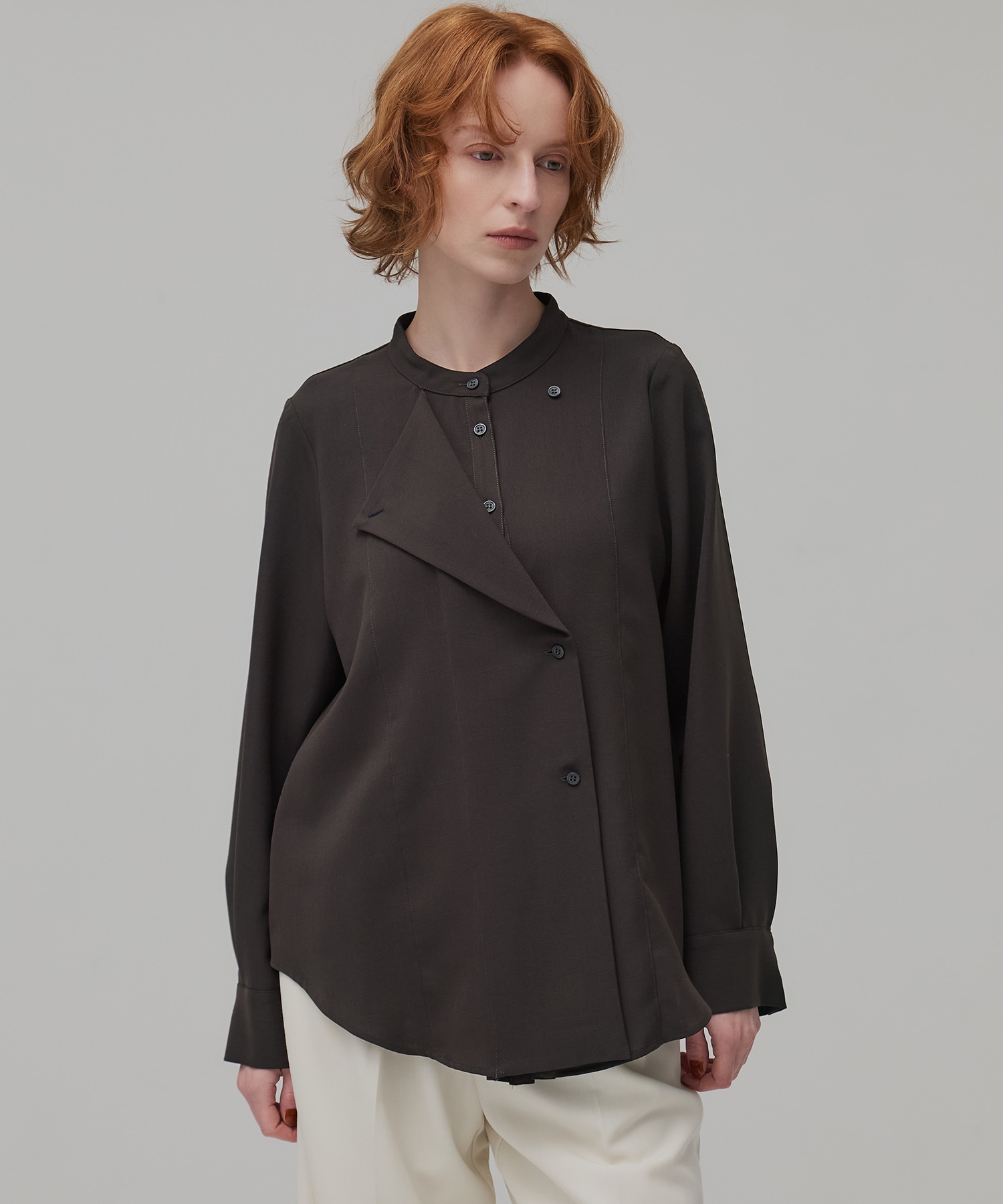 ターンバックバンドカラーシャツ