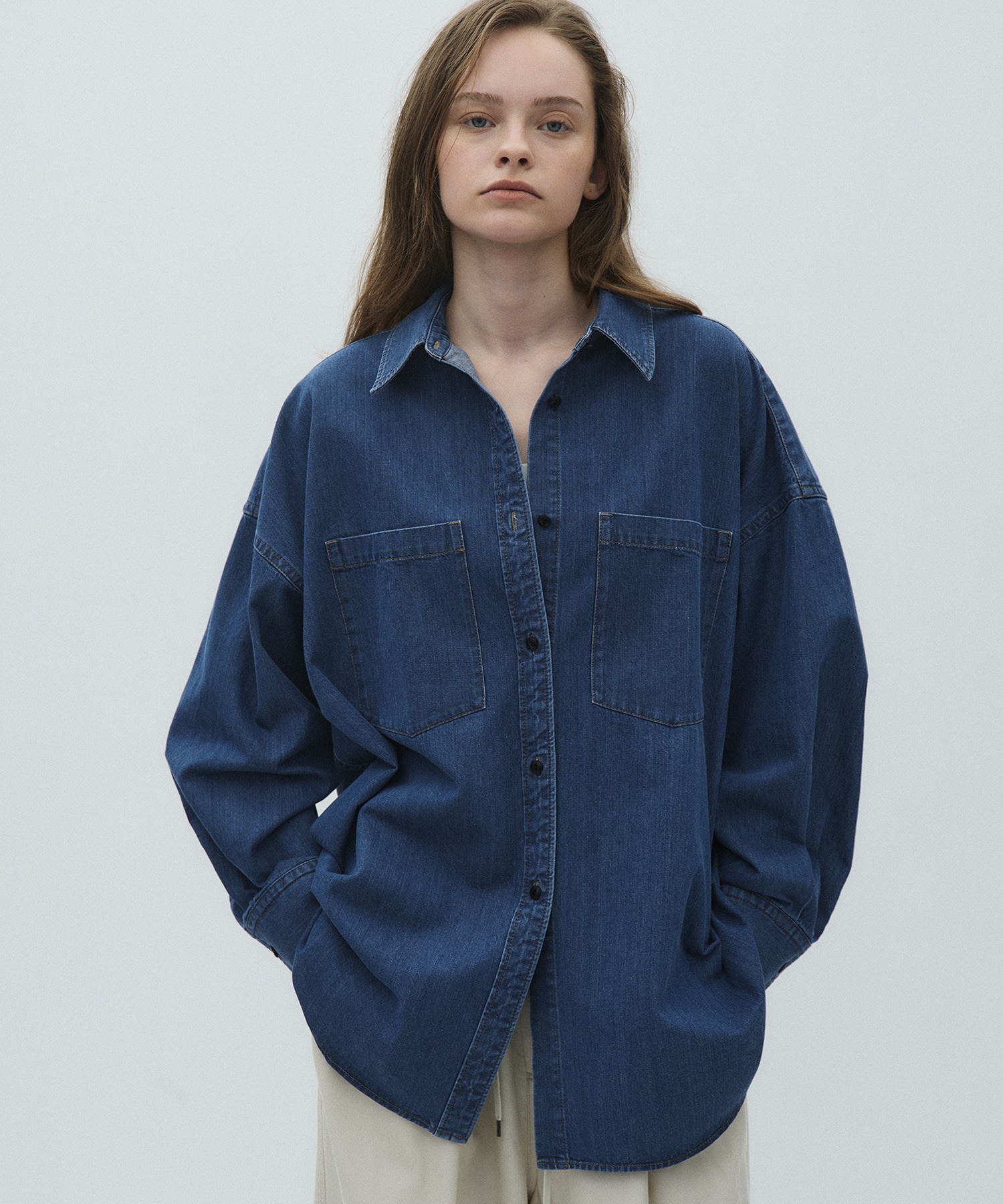 オーバーサイズデニムシャツ