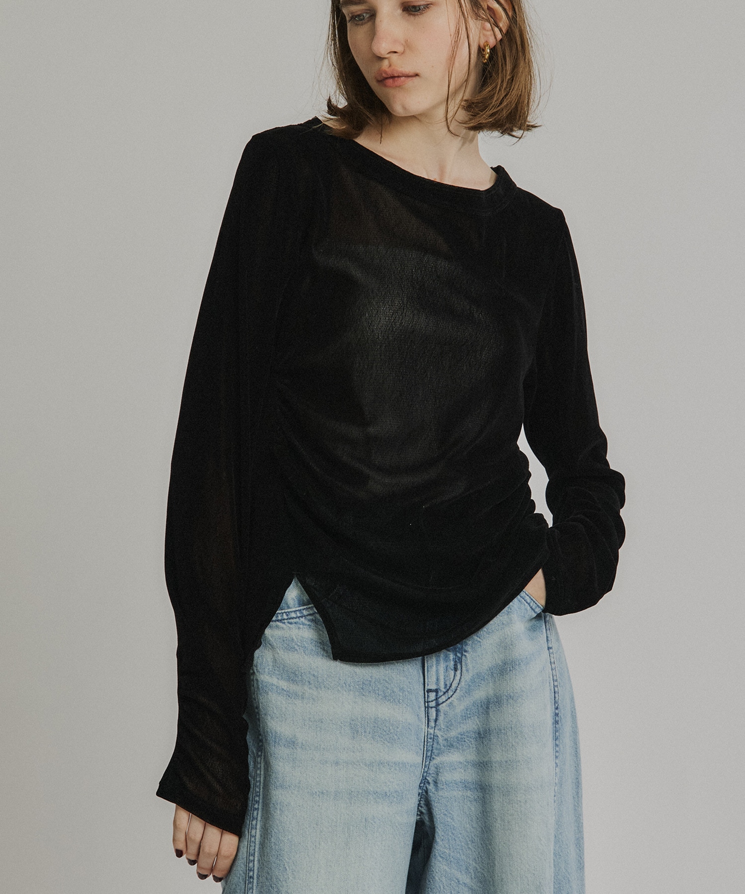 シャーリングベロアチュールスリットTOP