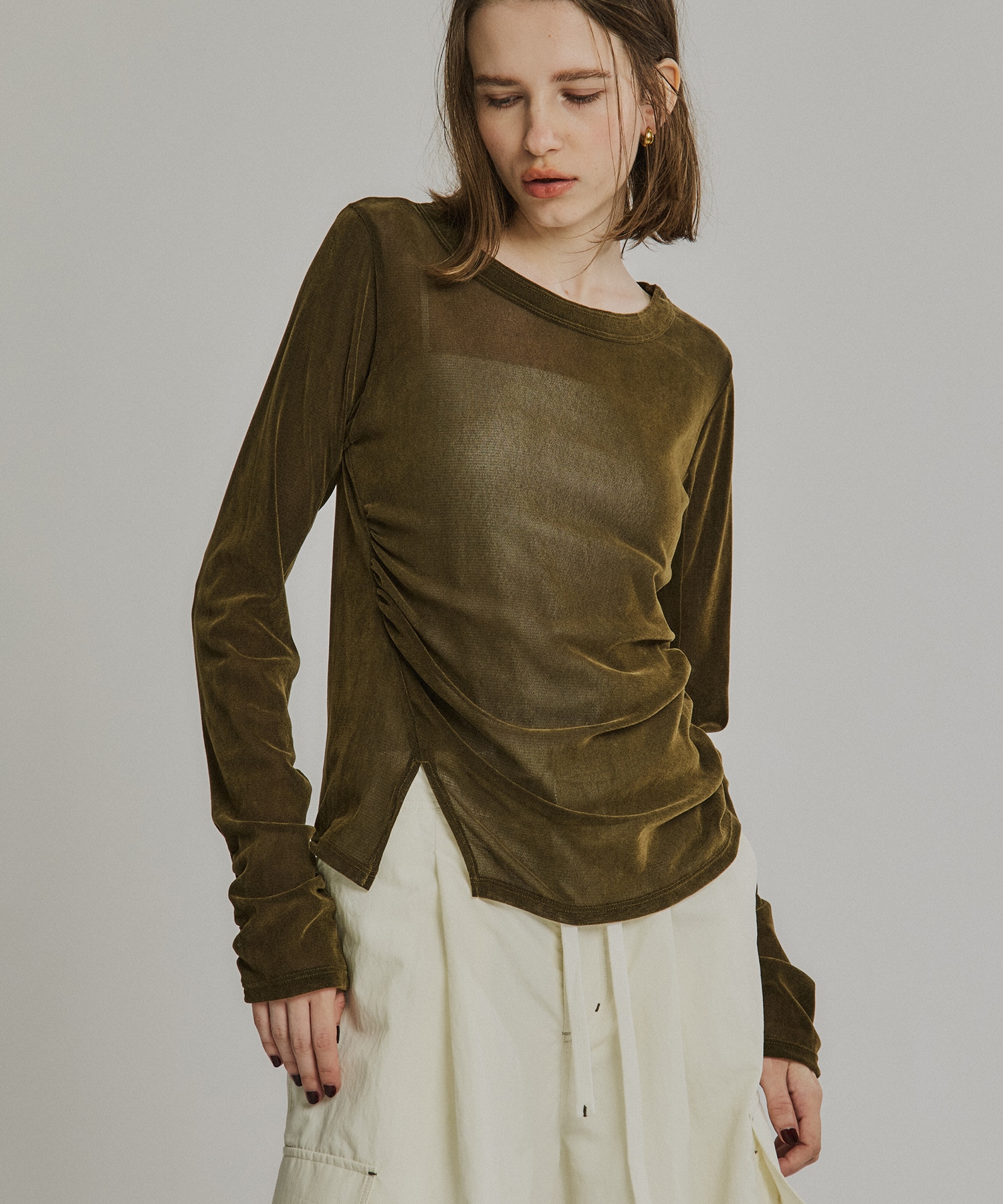 シャーリングベロアチュールスリットTOP