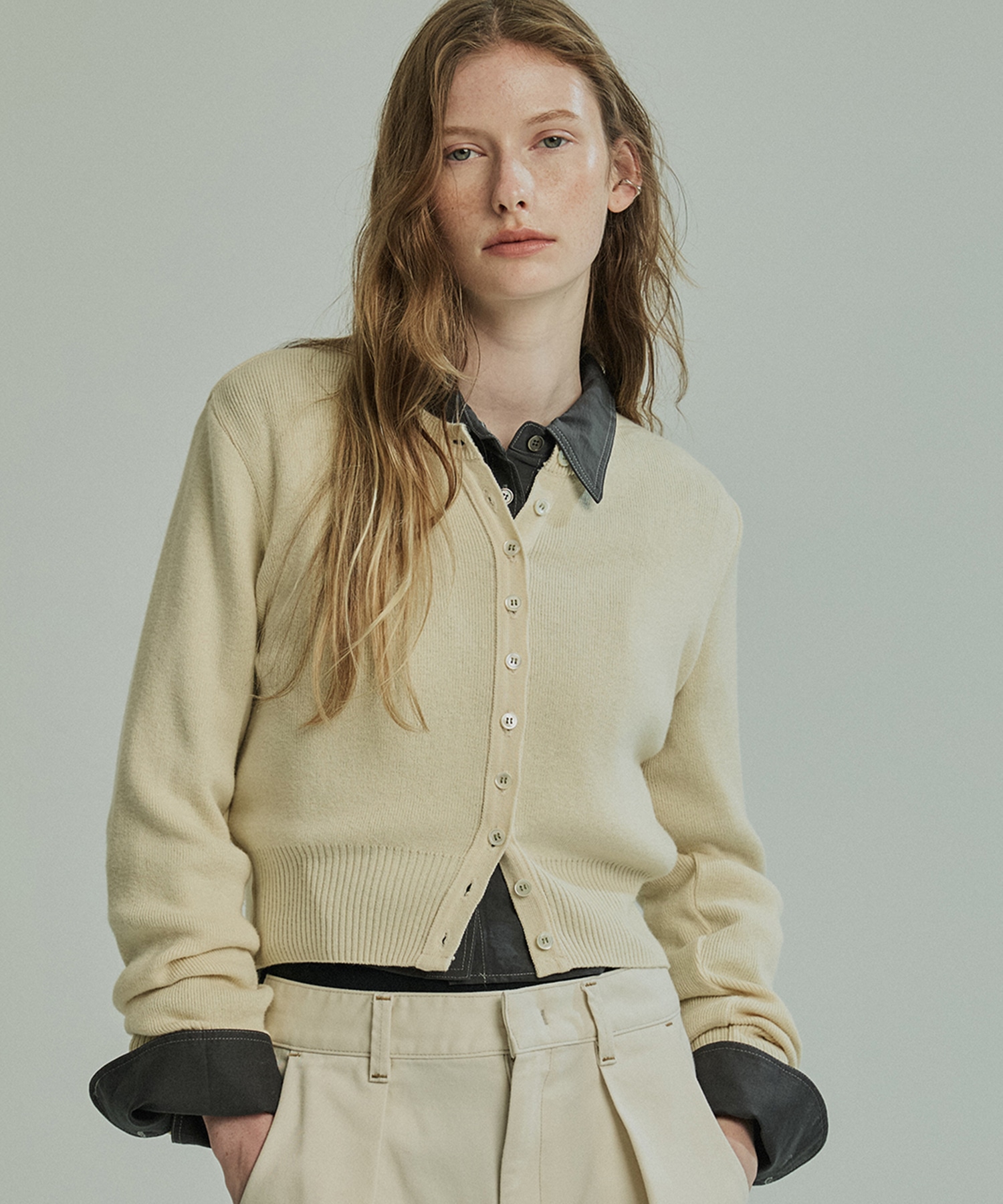 コットンカシミヤクルーカーデ