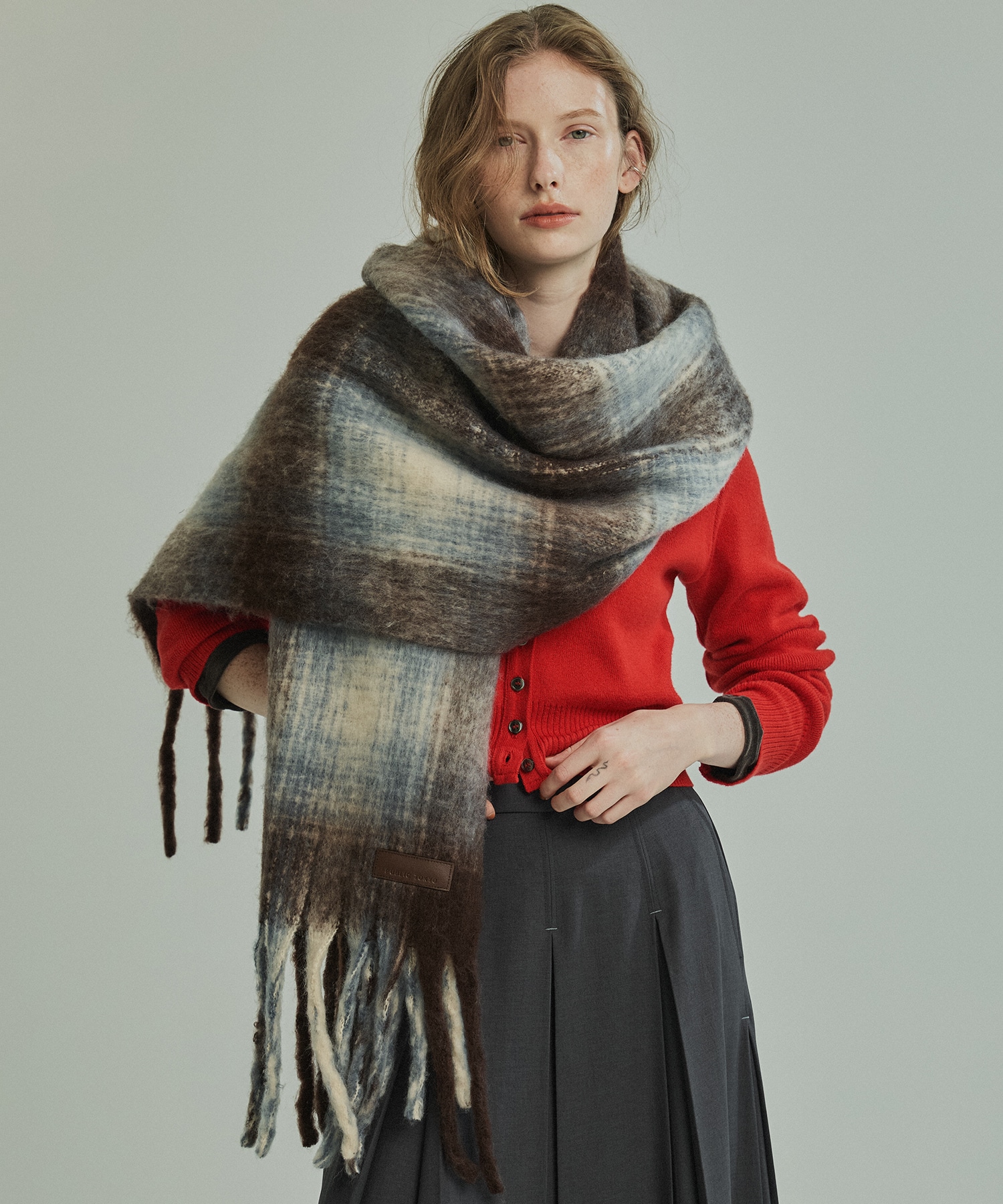 ヘアリーフリンジマフラー