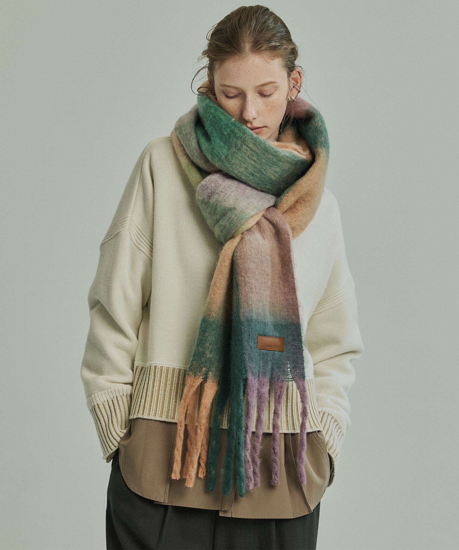 ヘアリーフリンジマフラー