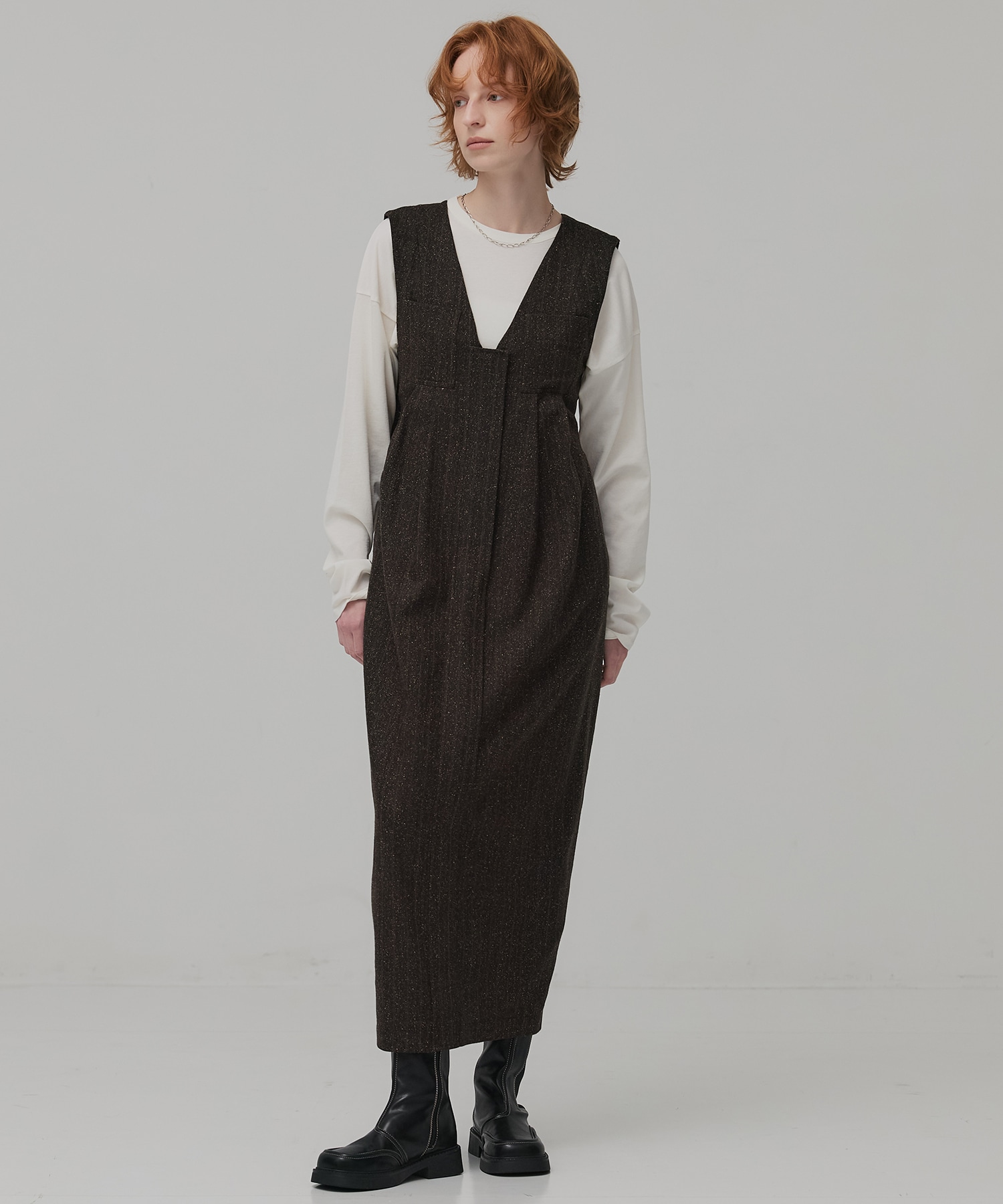 Vネックジャンパースカート