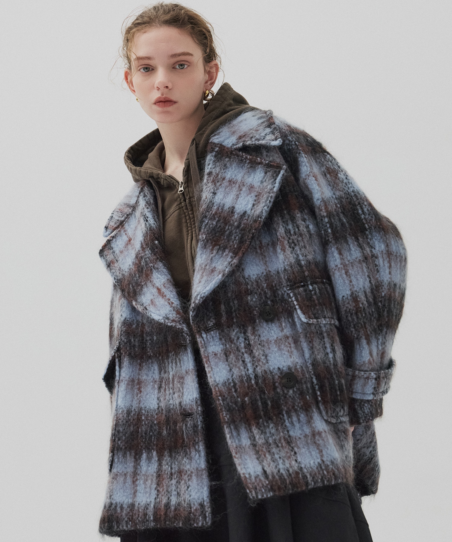 〈完売間近〉ワイドラペルチェックコート