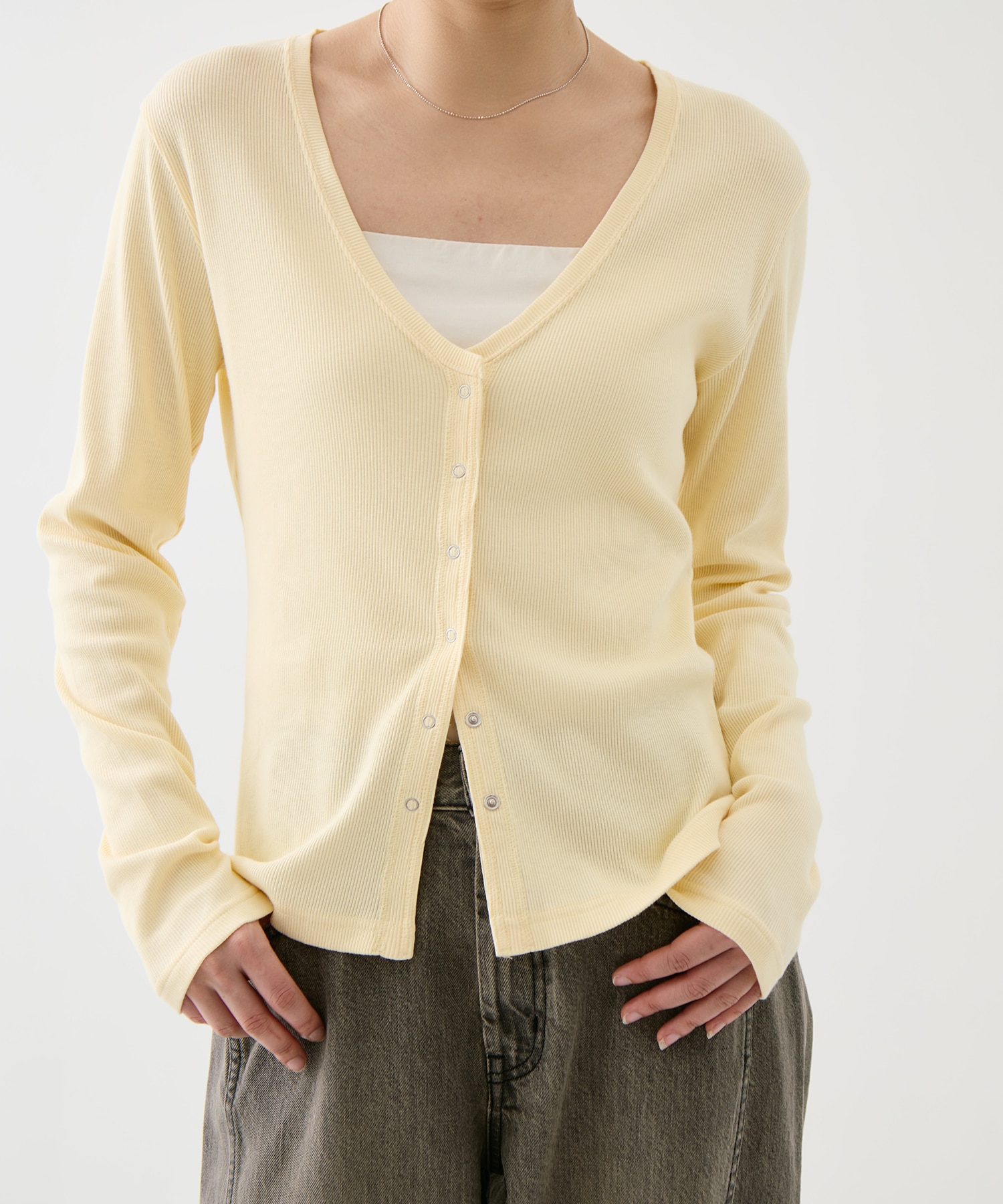 リングドットVネックトップス